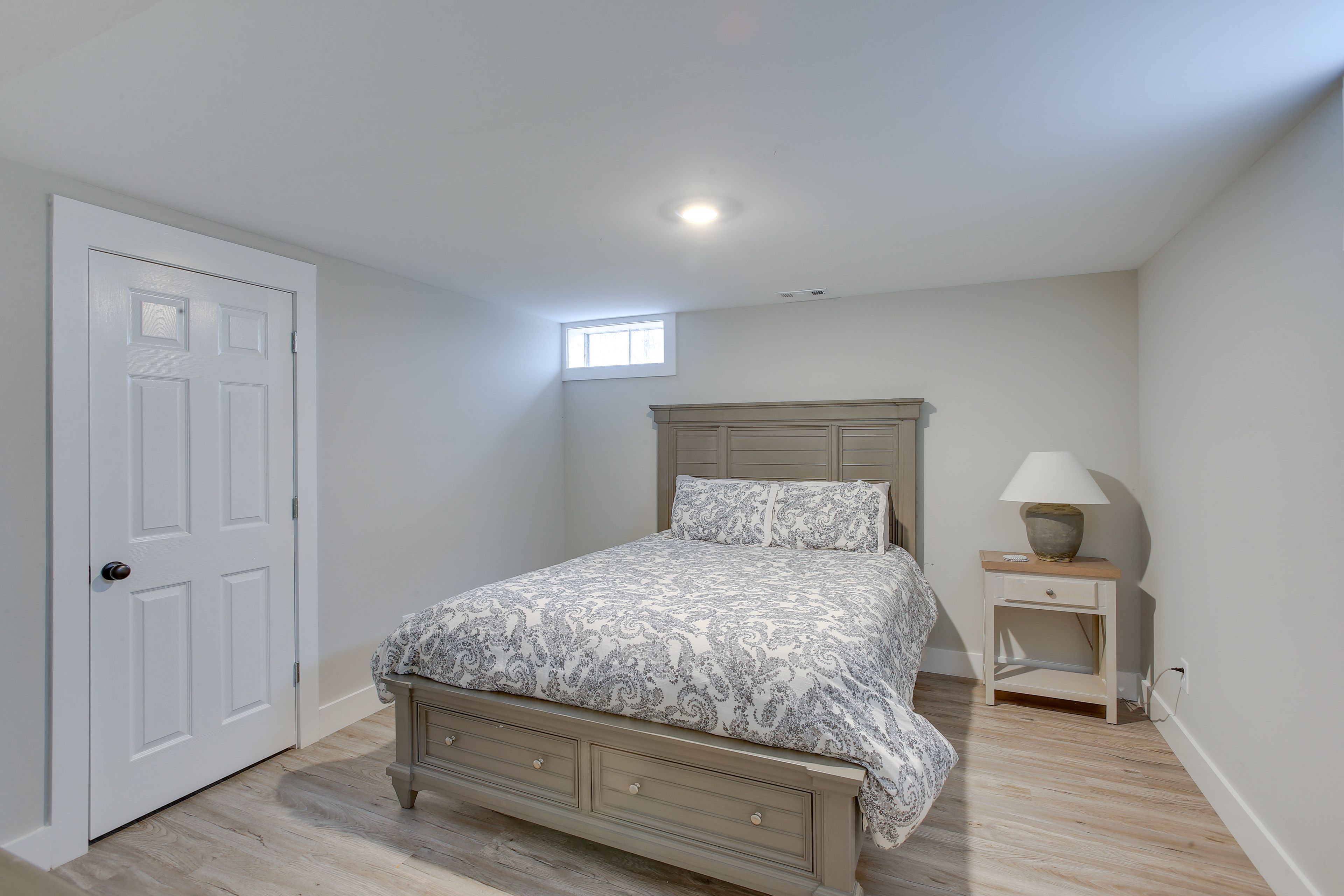 Bedroom 4 | Basement | Queen Bed