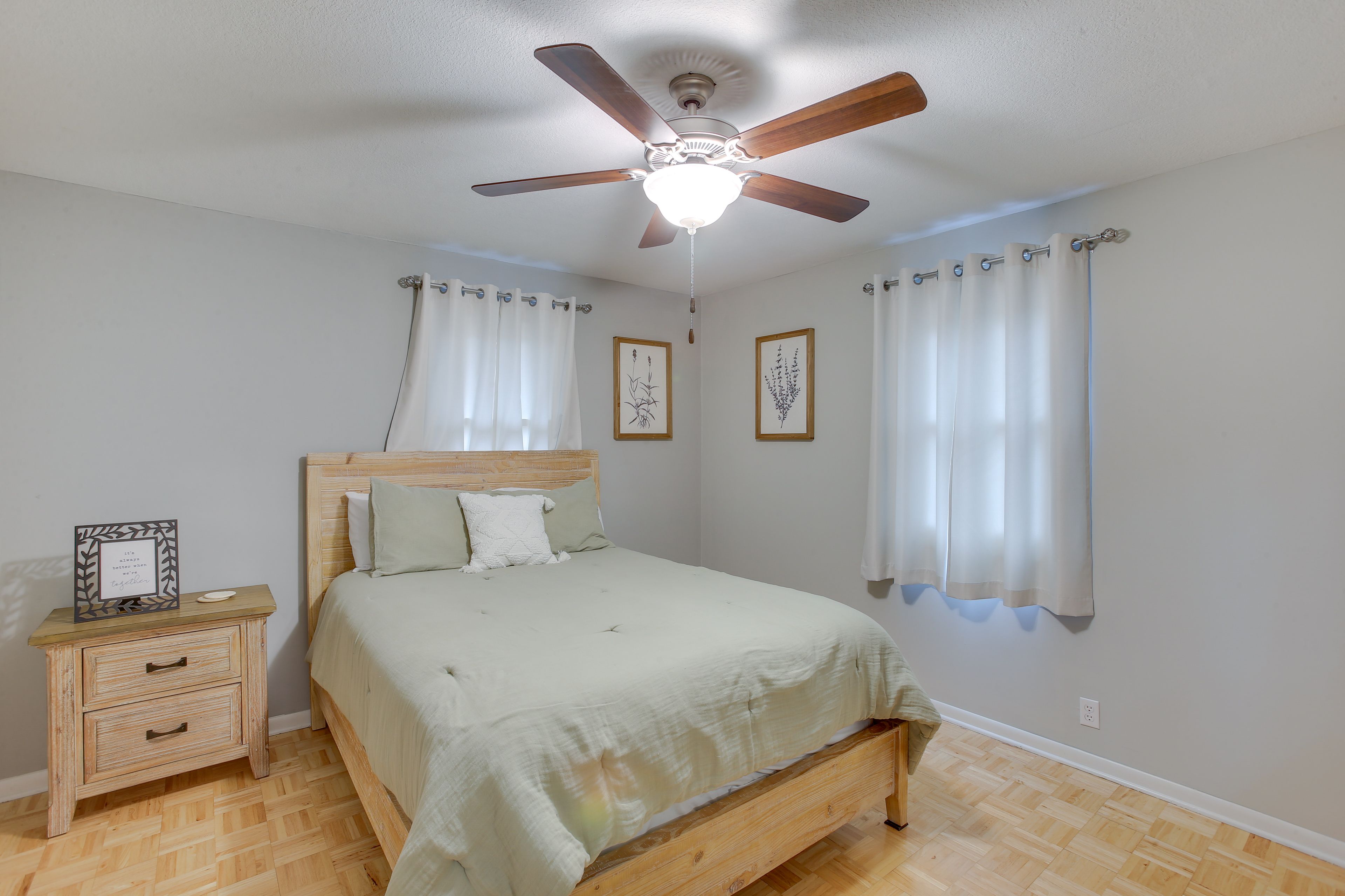 Bedroom 3 | 1st Floor | Queen Bed