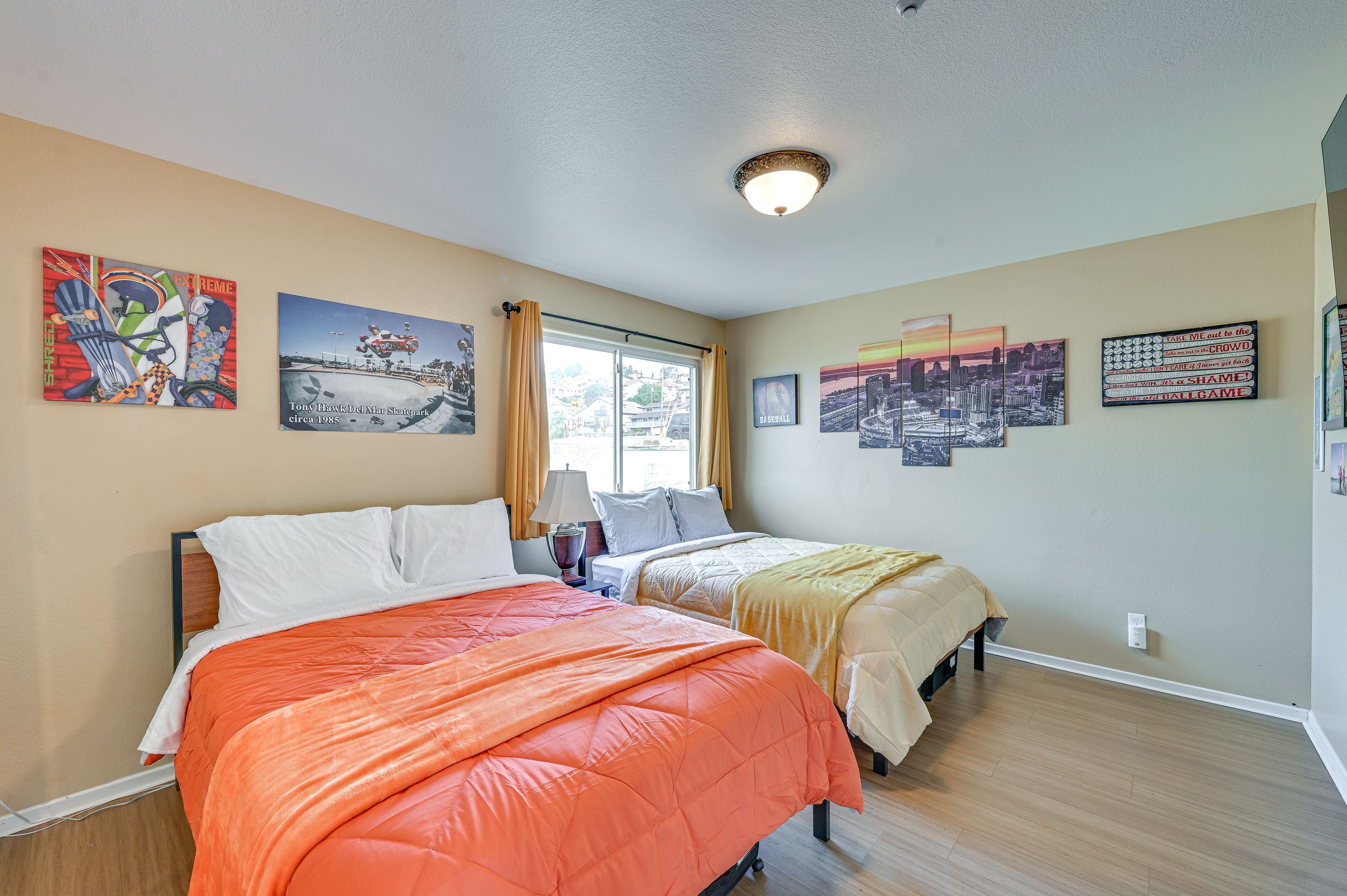 Bedroom 1 | 2 Full Beds | Smart TV | 1st Floor