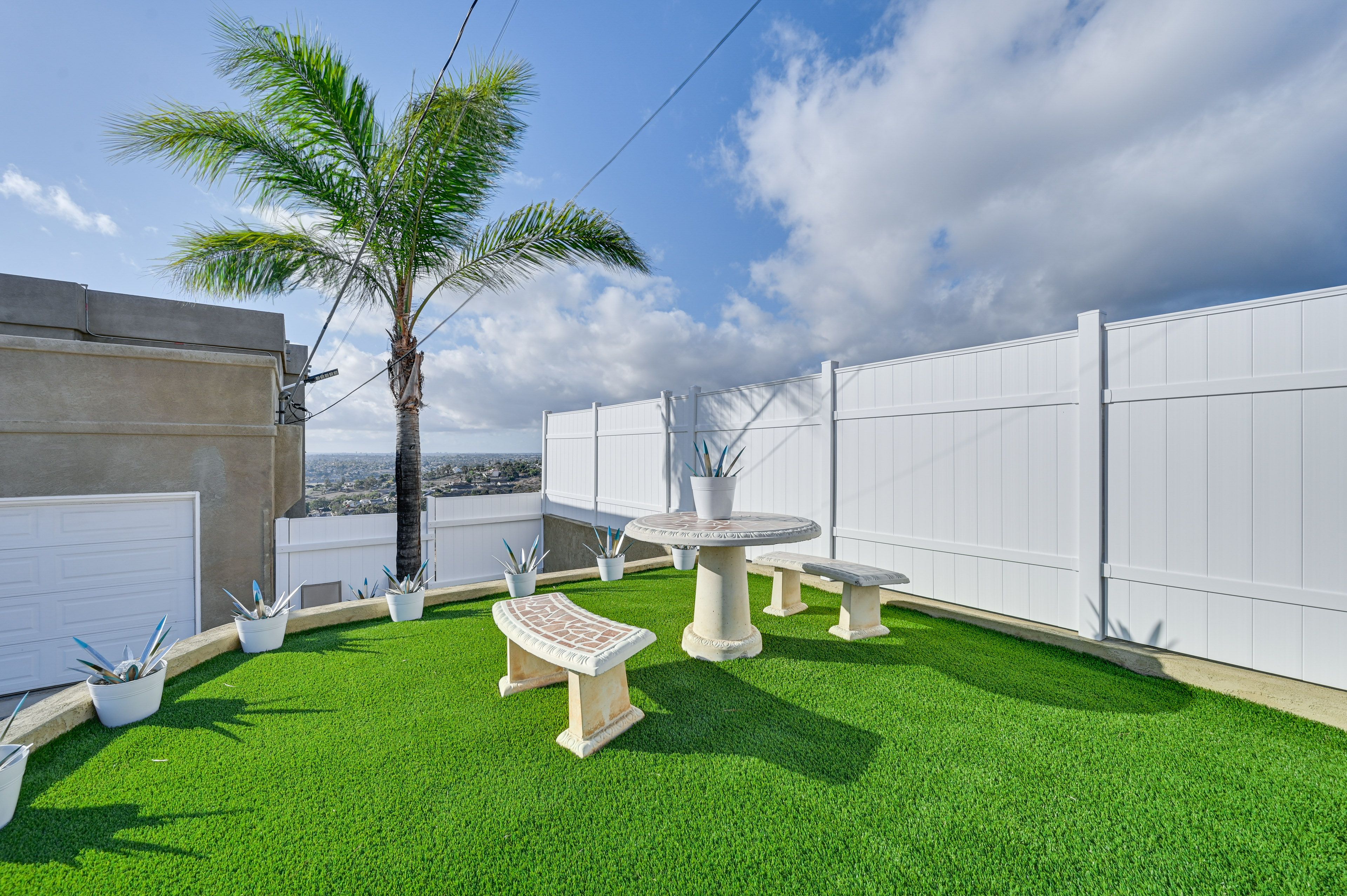 House Exterior | Additional Yard Seating Area