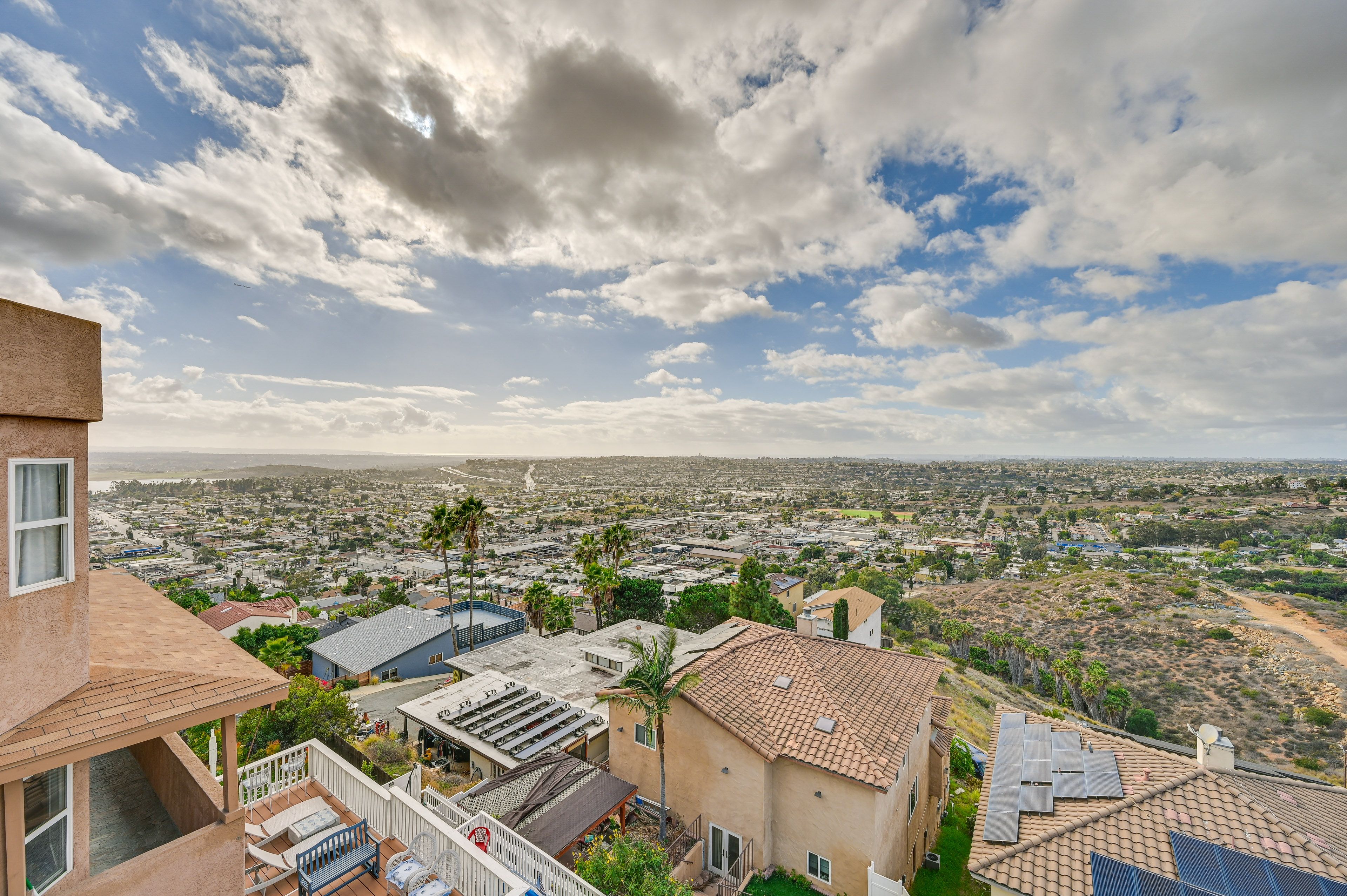House Exterior | Panoramic Views