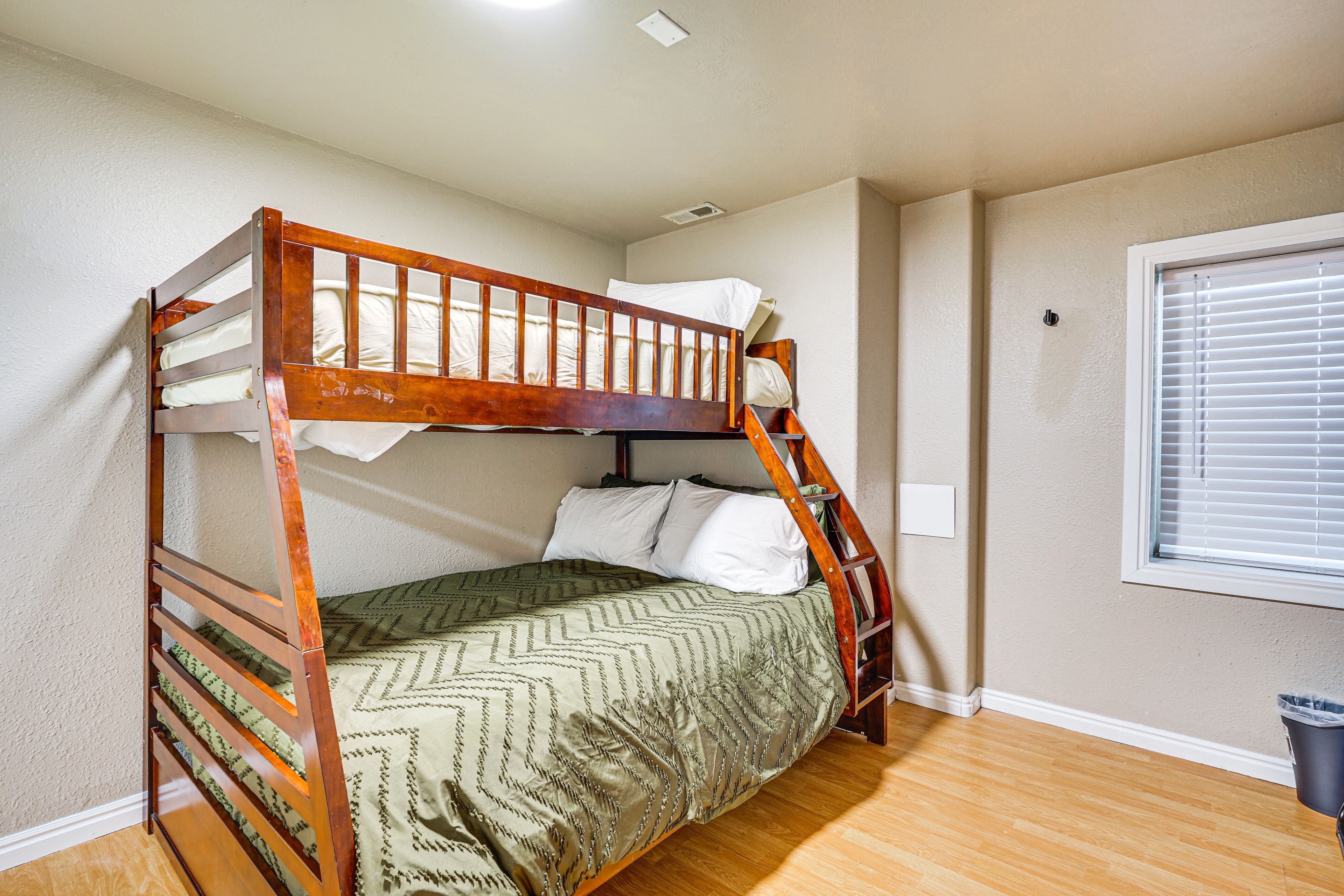 Bedroom 2 | Twin/Full Bunk Bed | Workstation w/ Computer