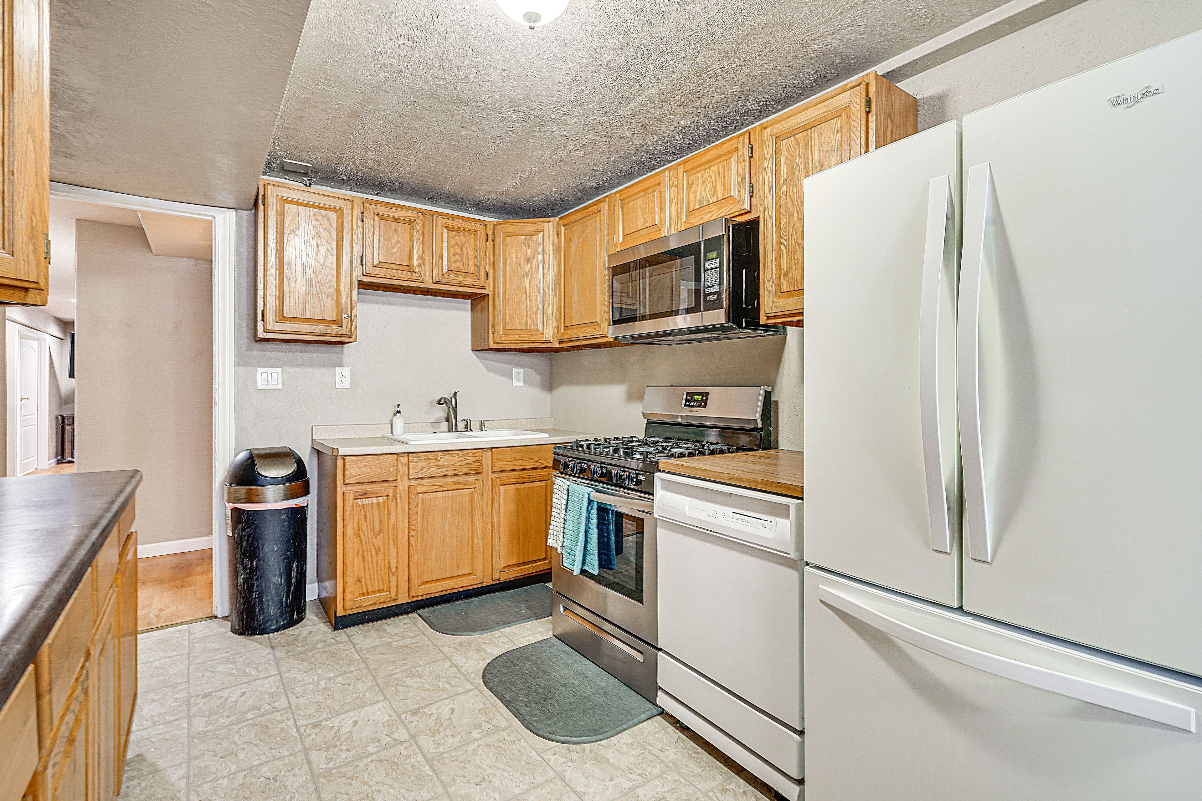 Kitchen | Dishwasher | Drip Coffee Maker