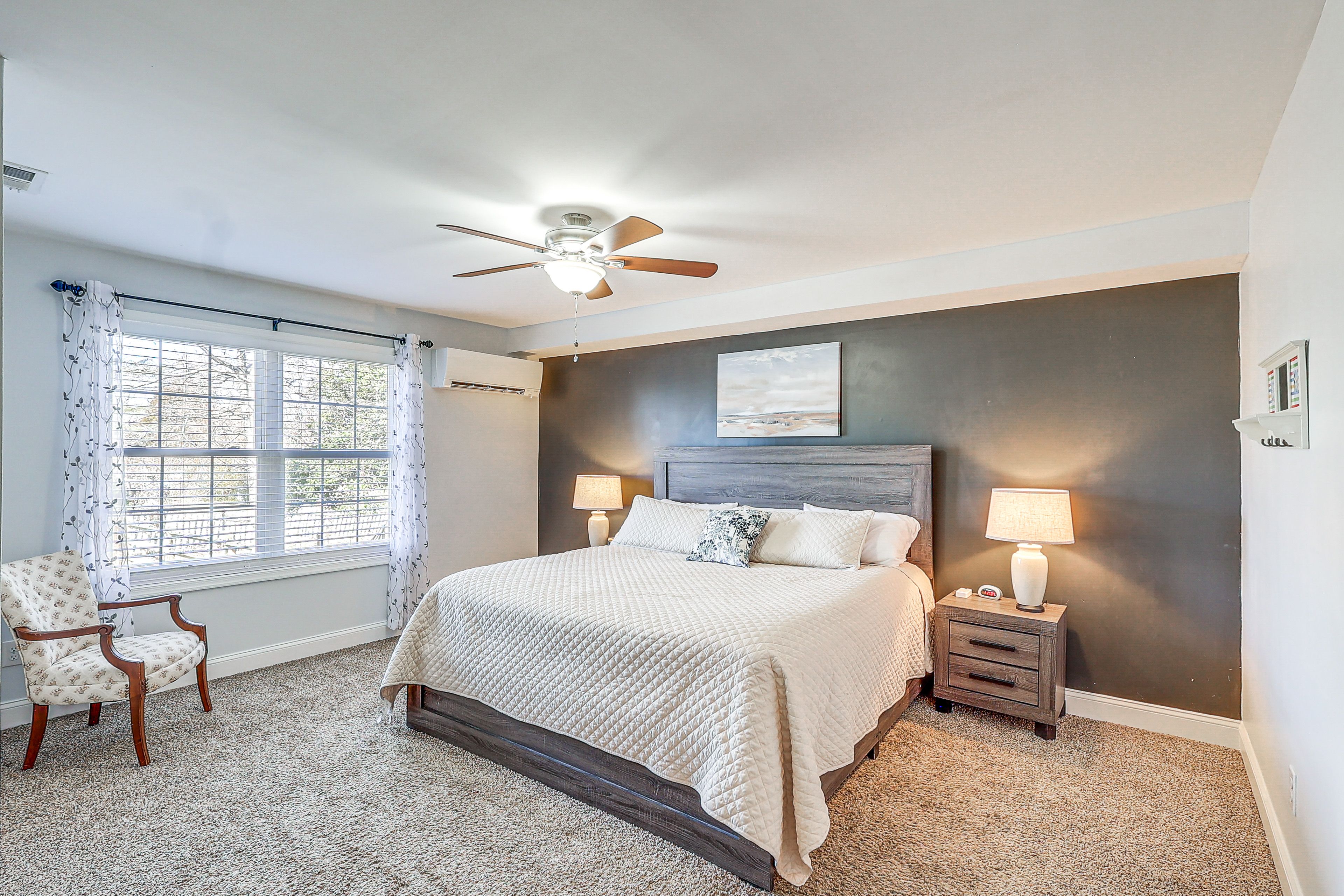 Bedroom 1 | King Bed | 1st Floor | Linens Provided | En-Suite Bathroom