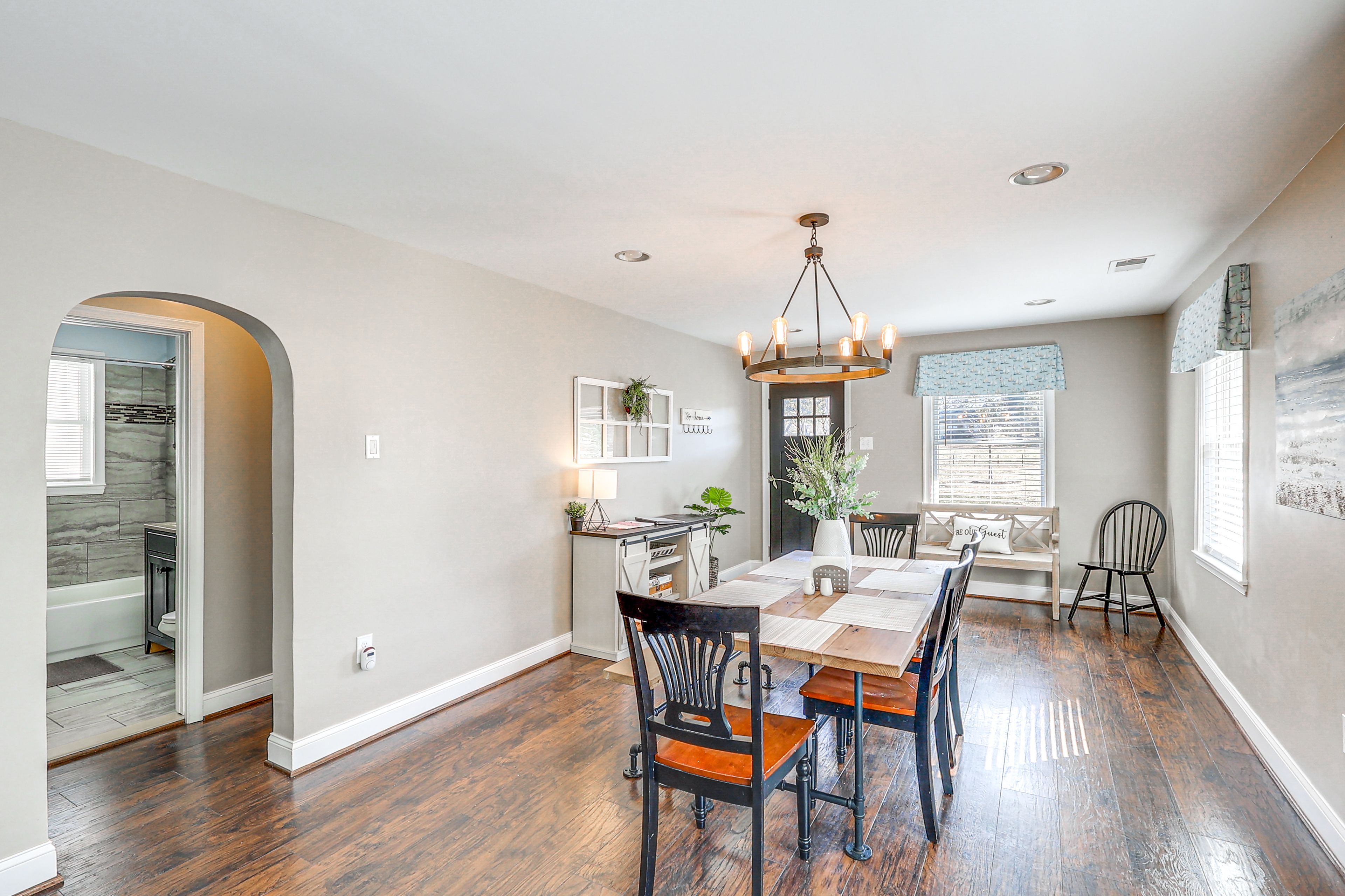 Dining Area | 1st Floor | Dishware/Flatware | Trash Bags/Paper Towels