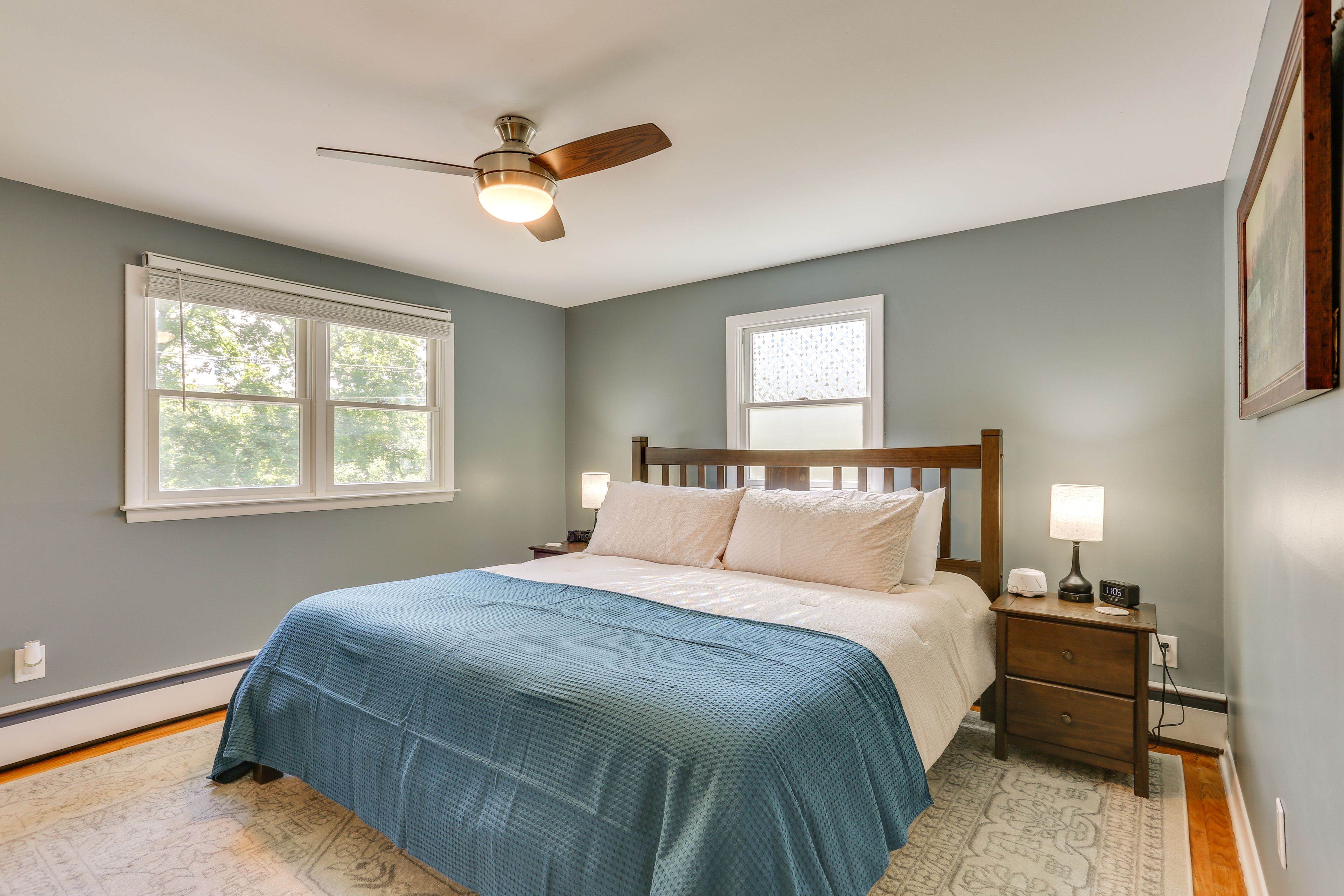Bedroom 1 | Upper Level | King Bed | Linens Provided | Smart TV