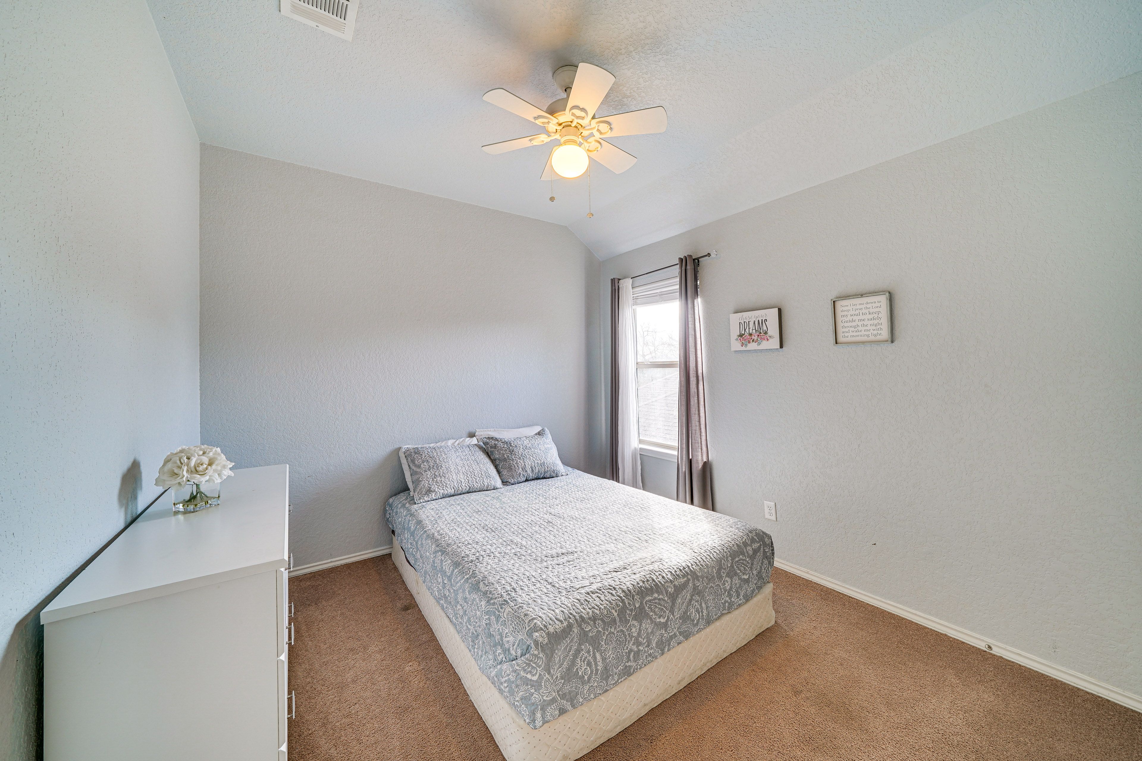 Bedroom 4 | Queen Bed | 2nd Floor