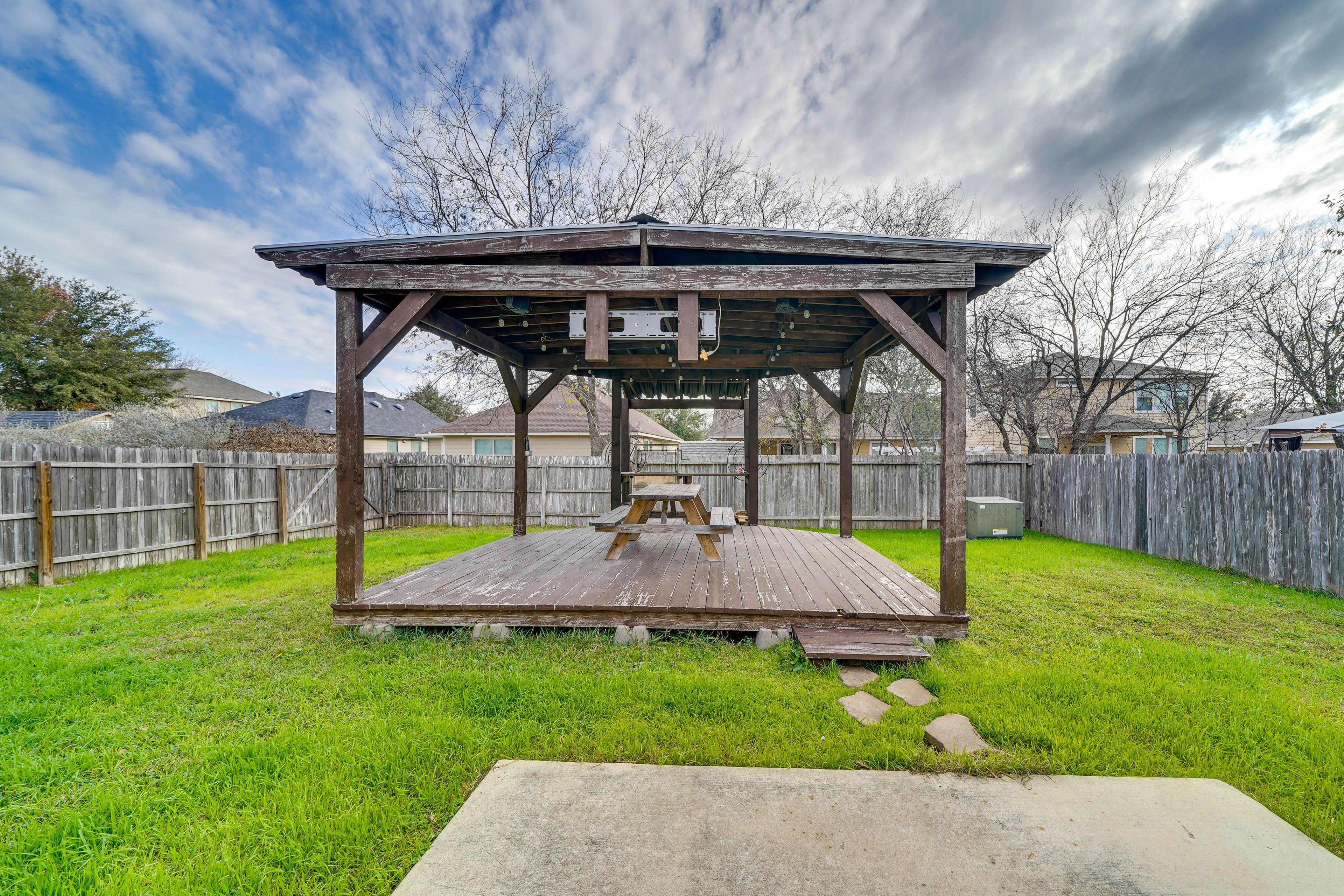 Fenced Backyard | Gazebo | Picnic Table | String Lights