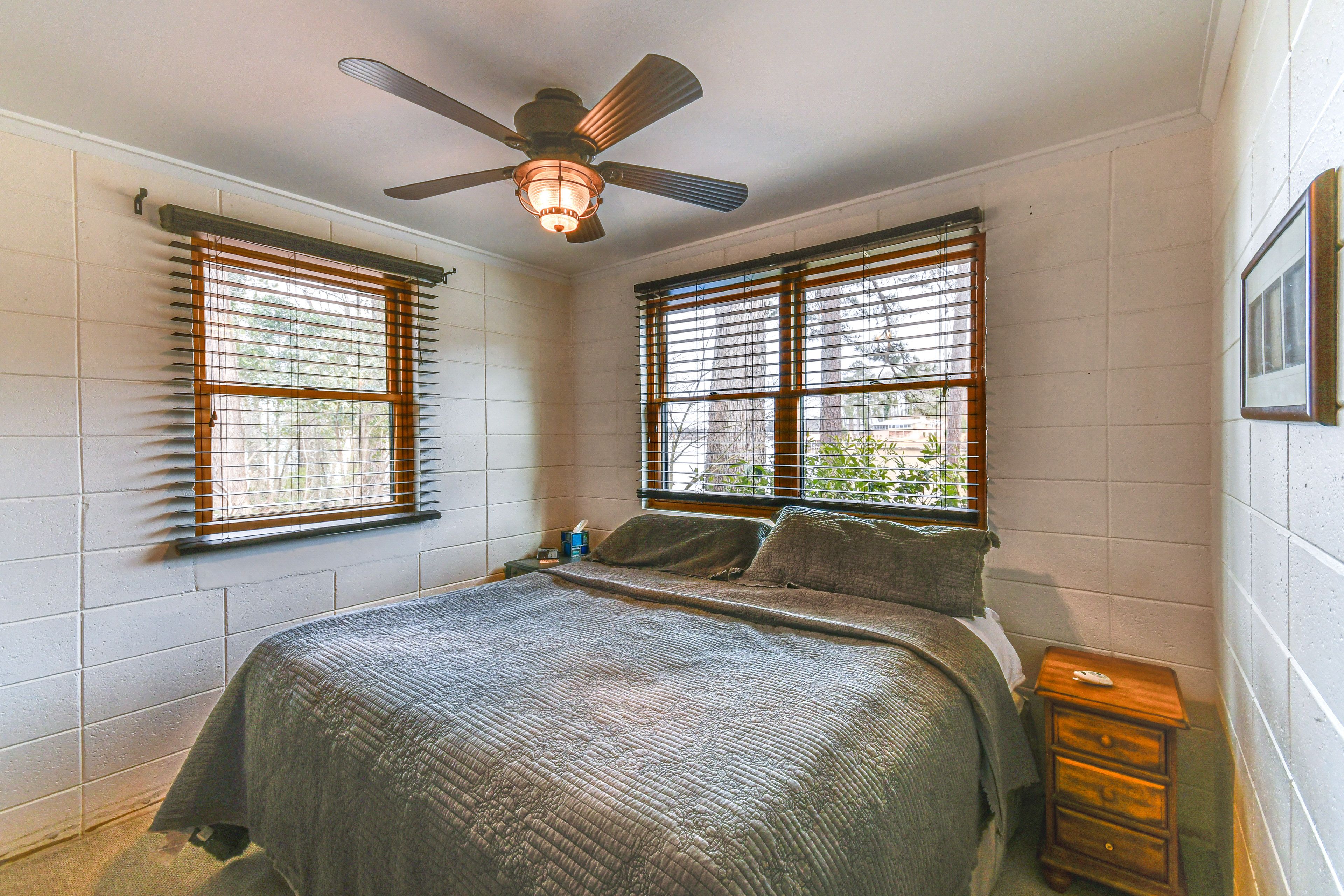 Bedroom 1 | King Bed