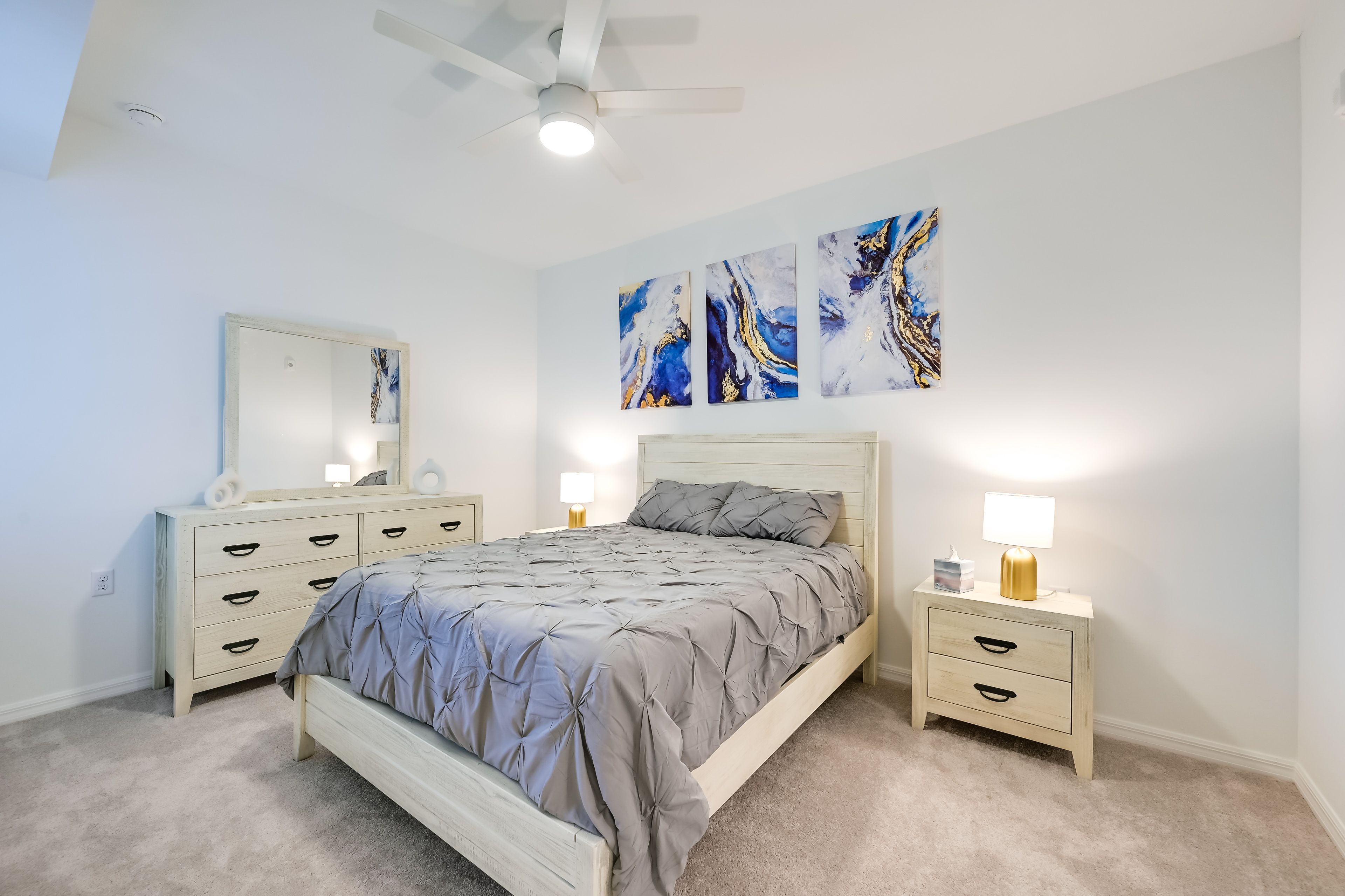 Bedroom 1 | Queen Bed | Linens & Towels | Smart TV | En-Suite Bathroom