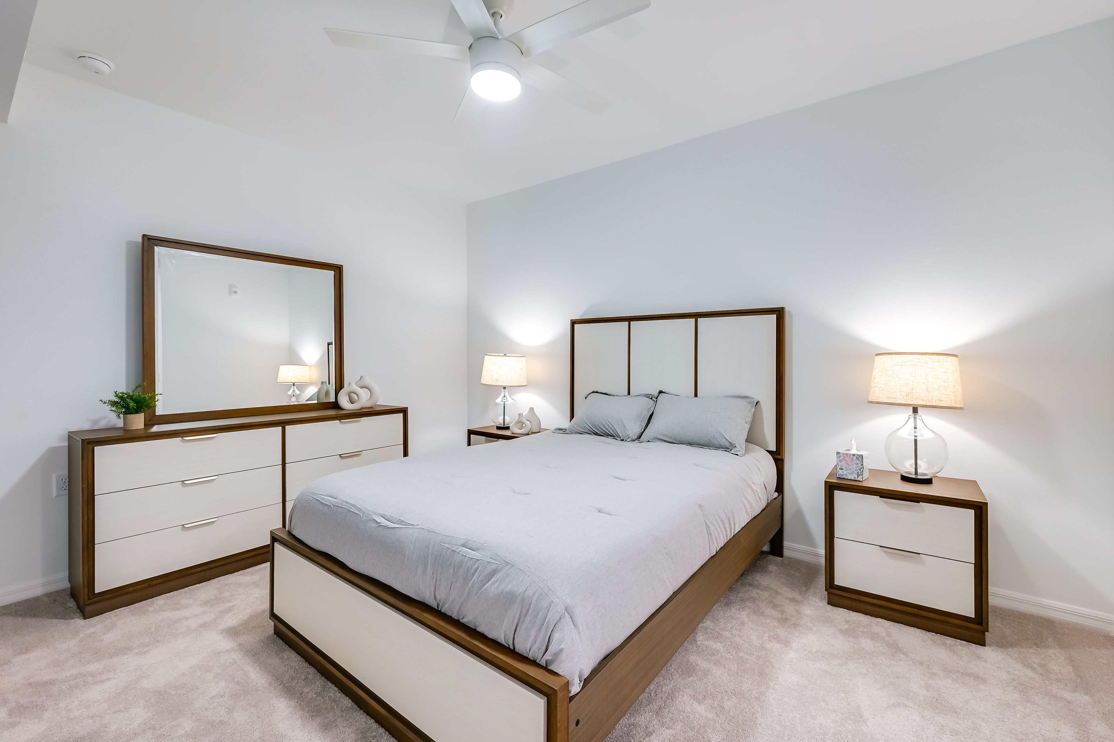 Bedroom 1 | Queen Bed | Linens & Towels | Smart TV | En-Suite Bathroom