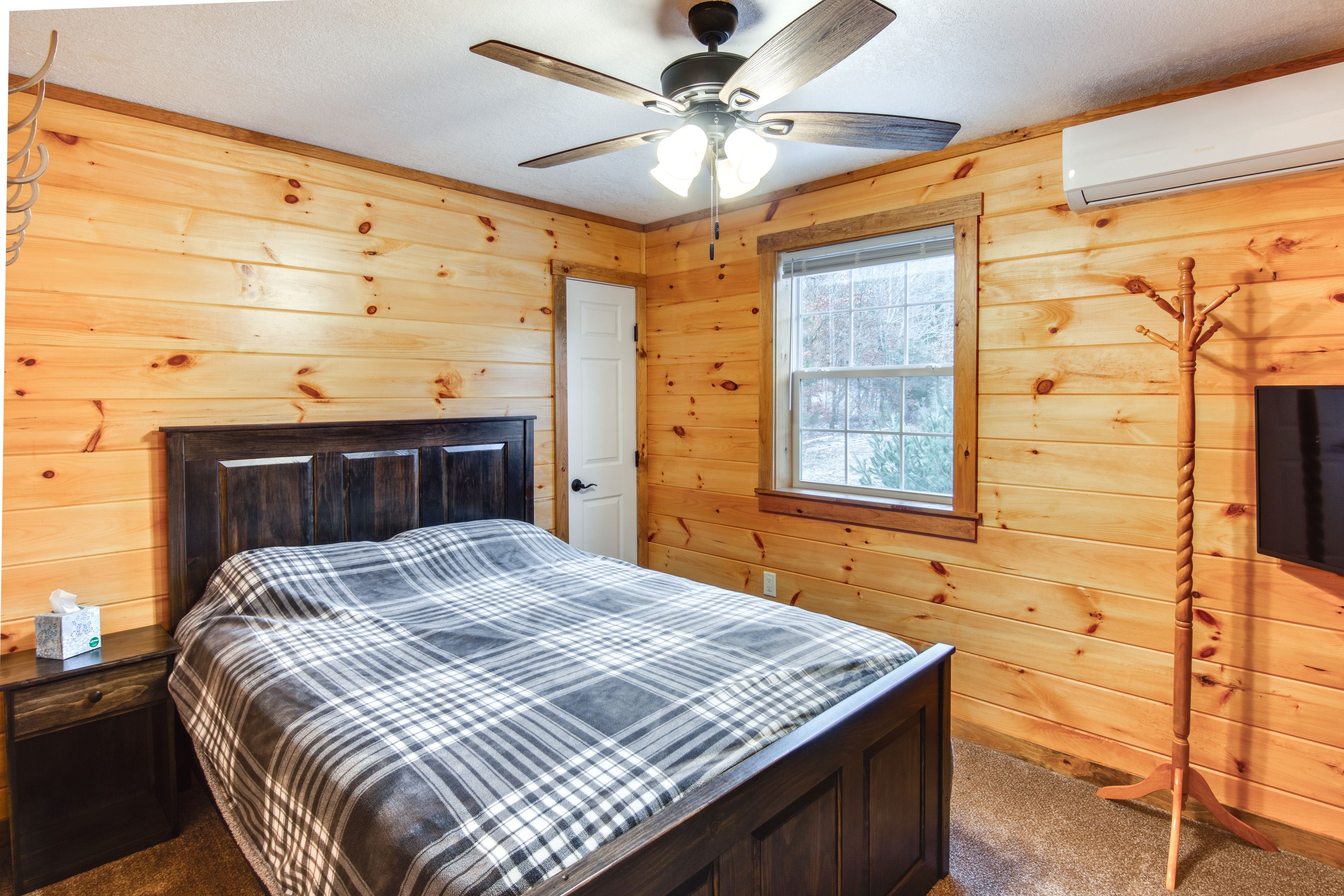 Bedroom 2 | Queen Bed | 2nd Floor