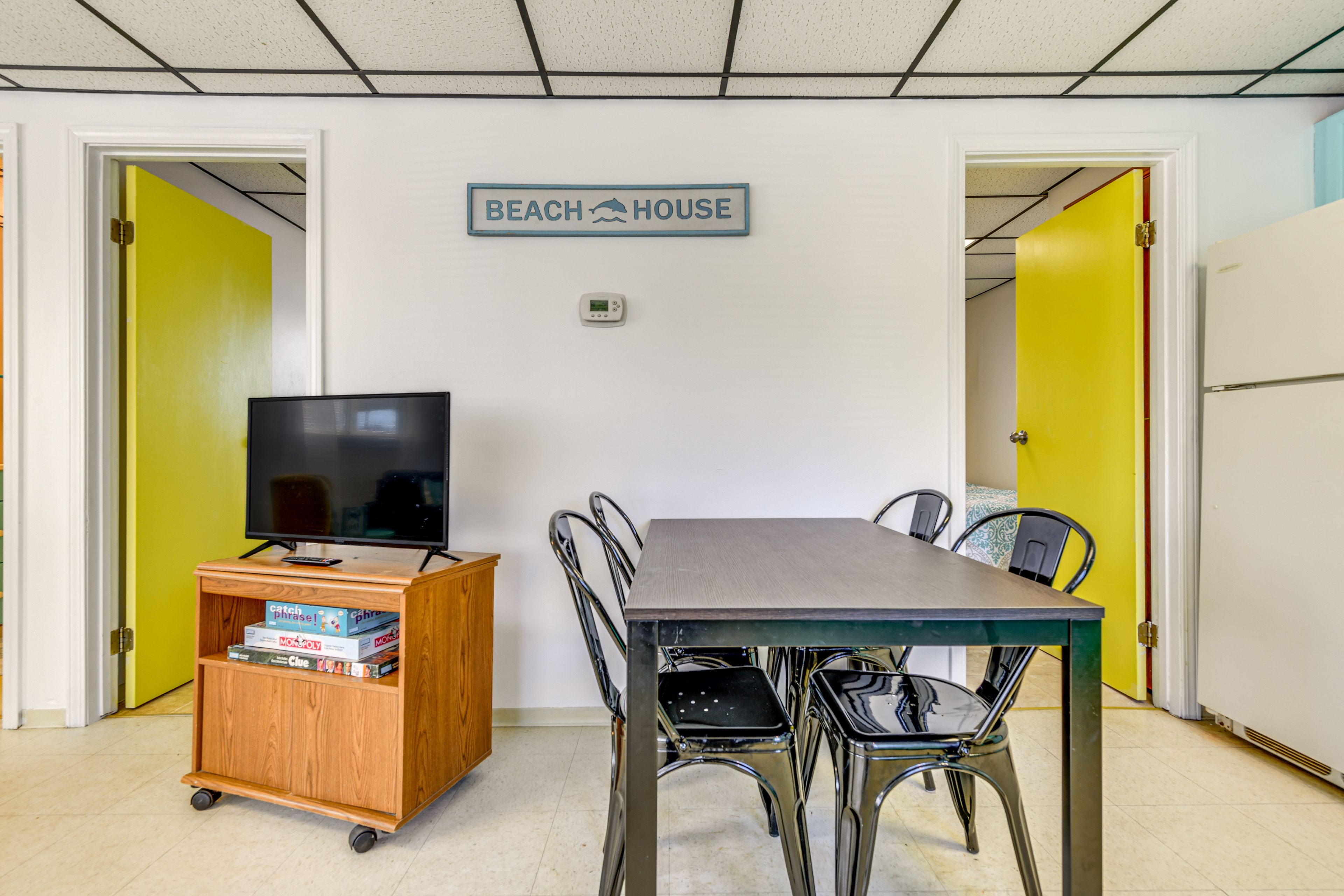 Dining Area | Dishware/Flatware | Trash Bags/Paper Towels | High Chair