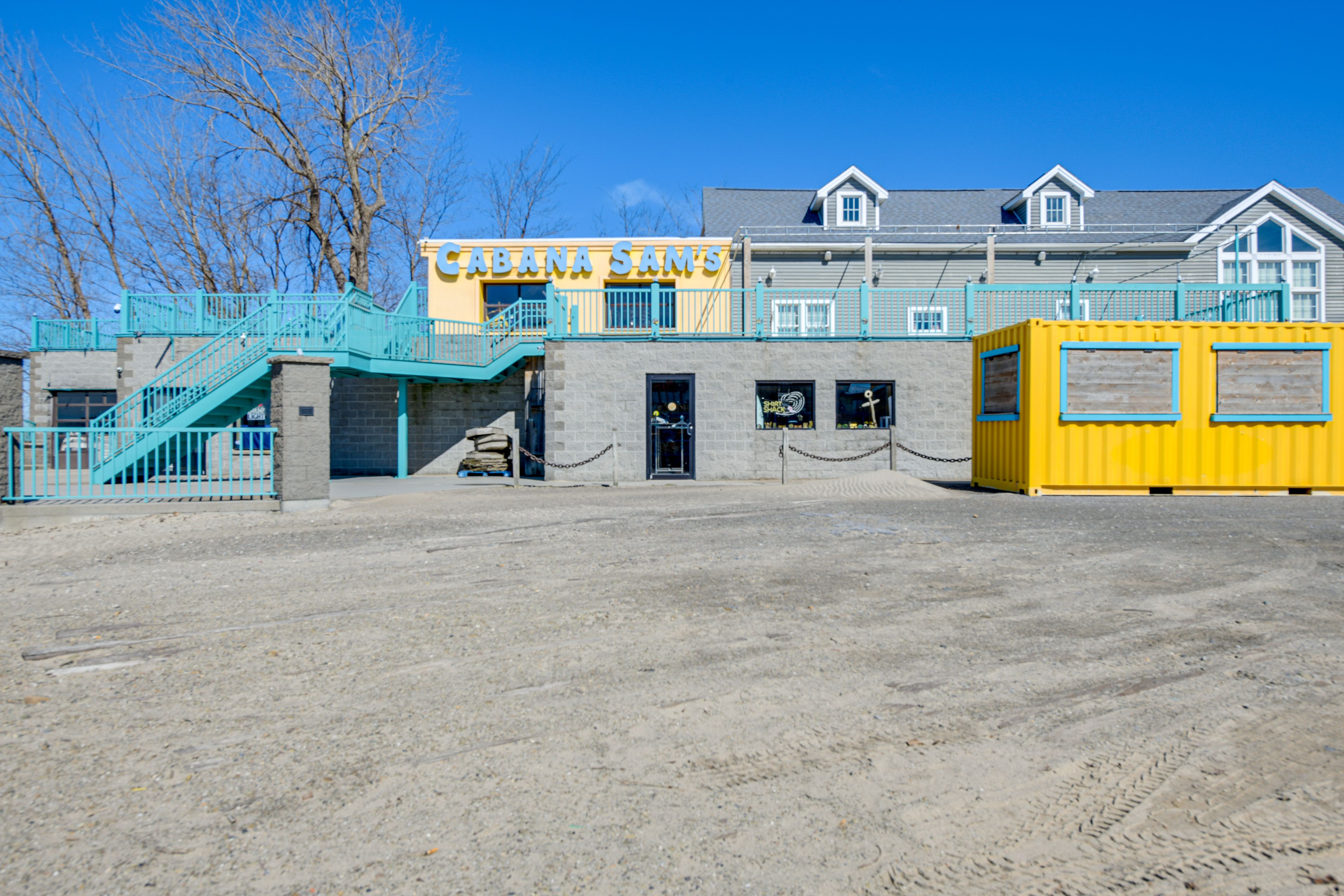 Community Amenities | Beach Club