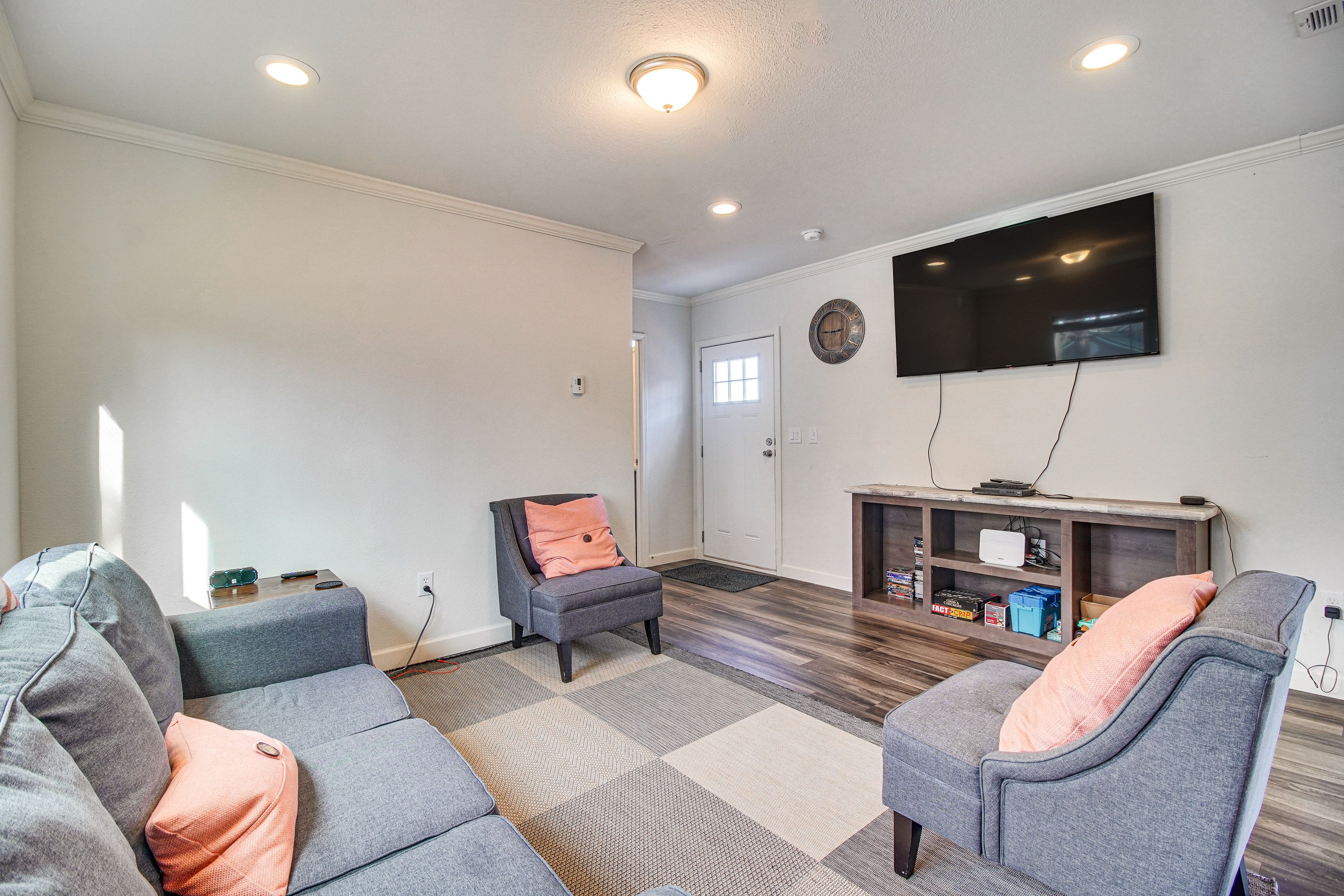 Living Room | Smart TV | Central A/C + Heating | Single-Story Home