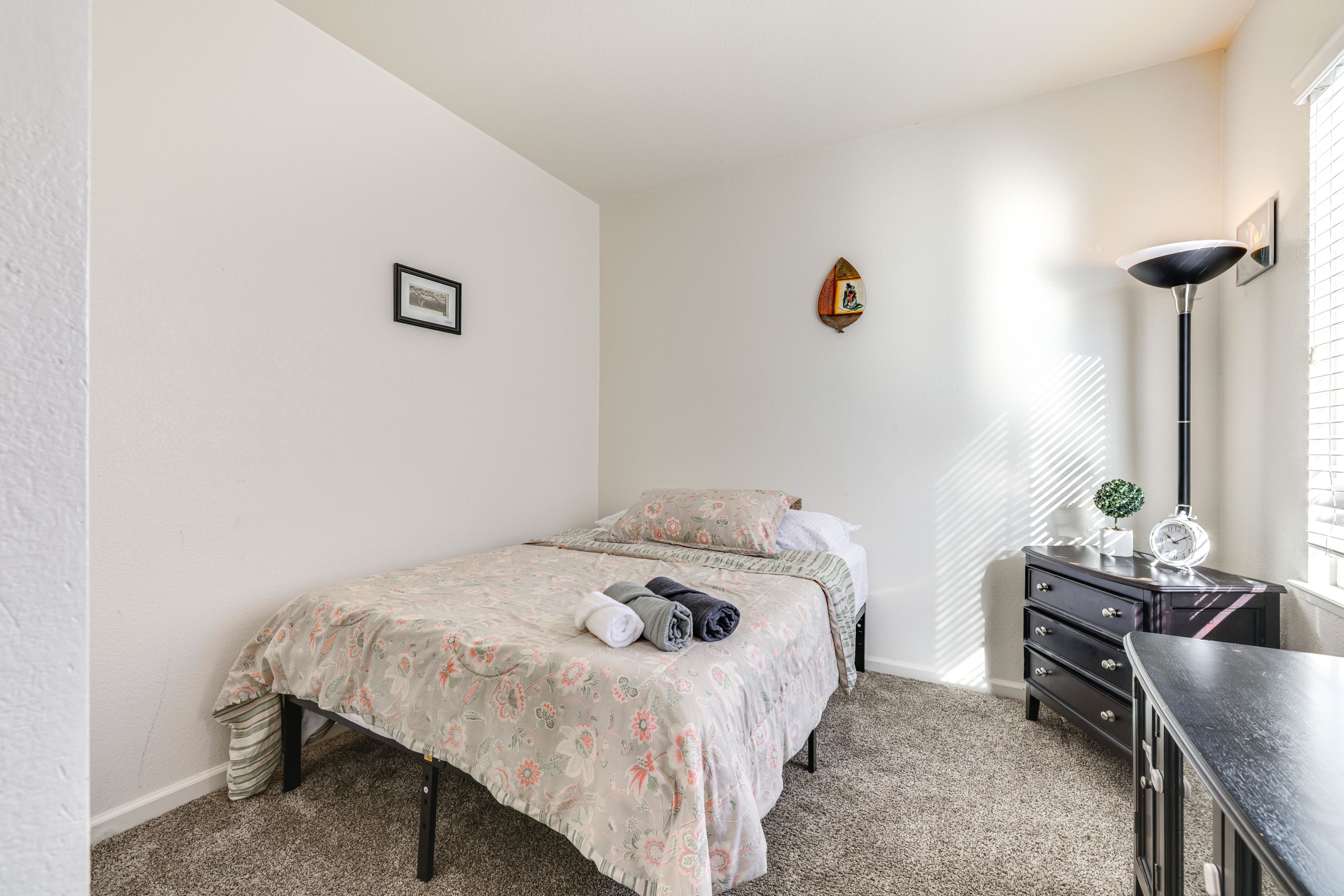 Bedroom 1 | Full Bed | Linens Provided | 1st Floor