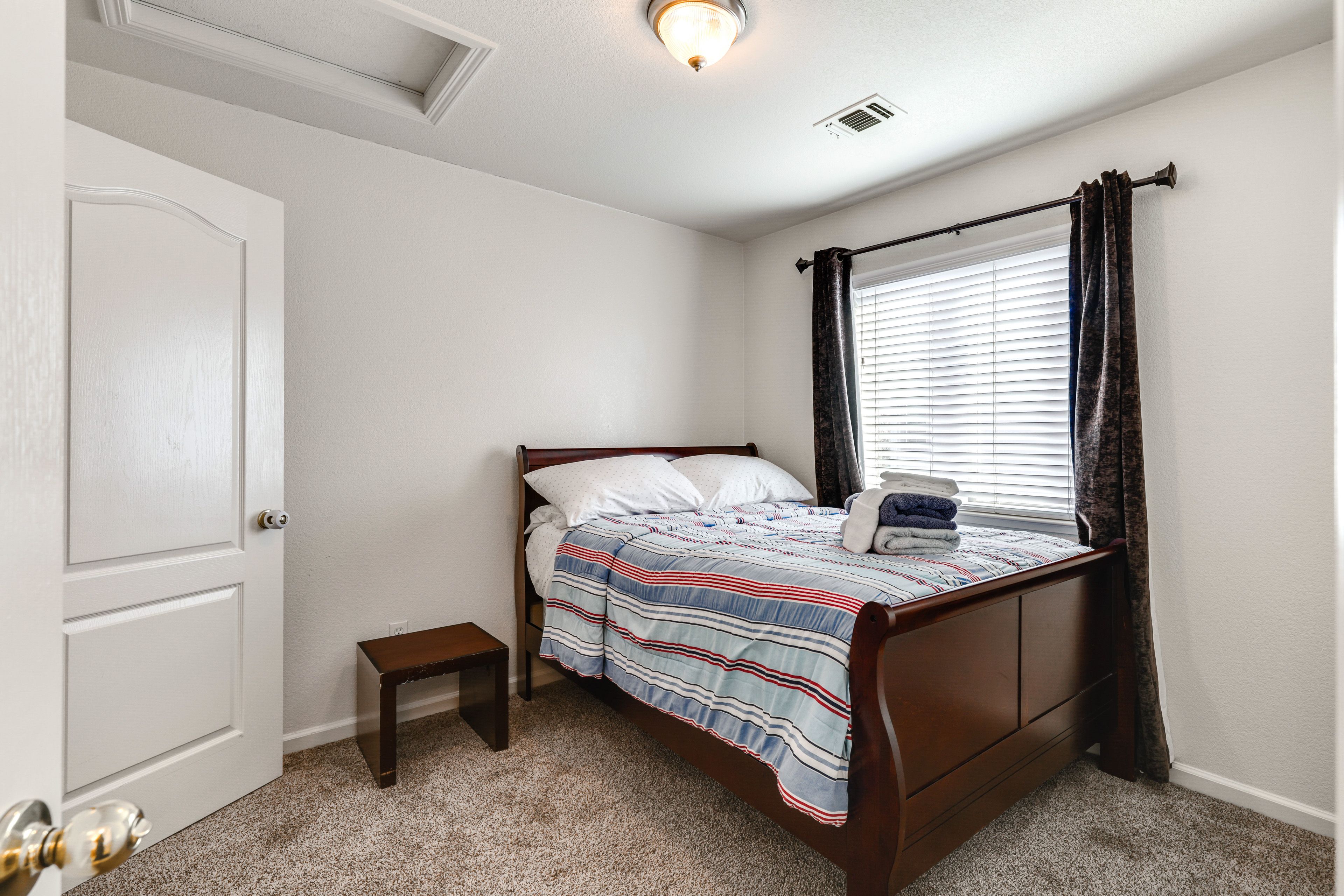 Bedroom 4 | Full Bed | 2nd Floor