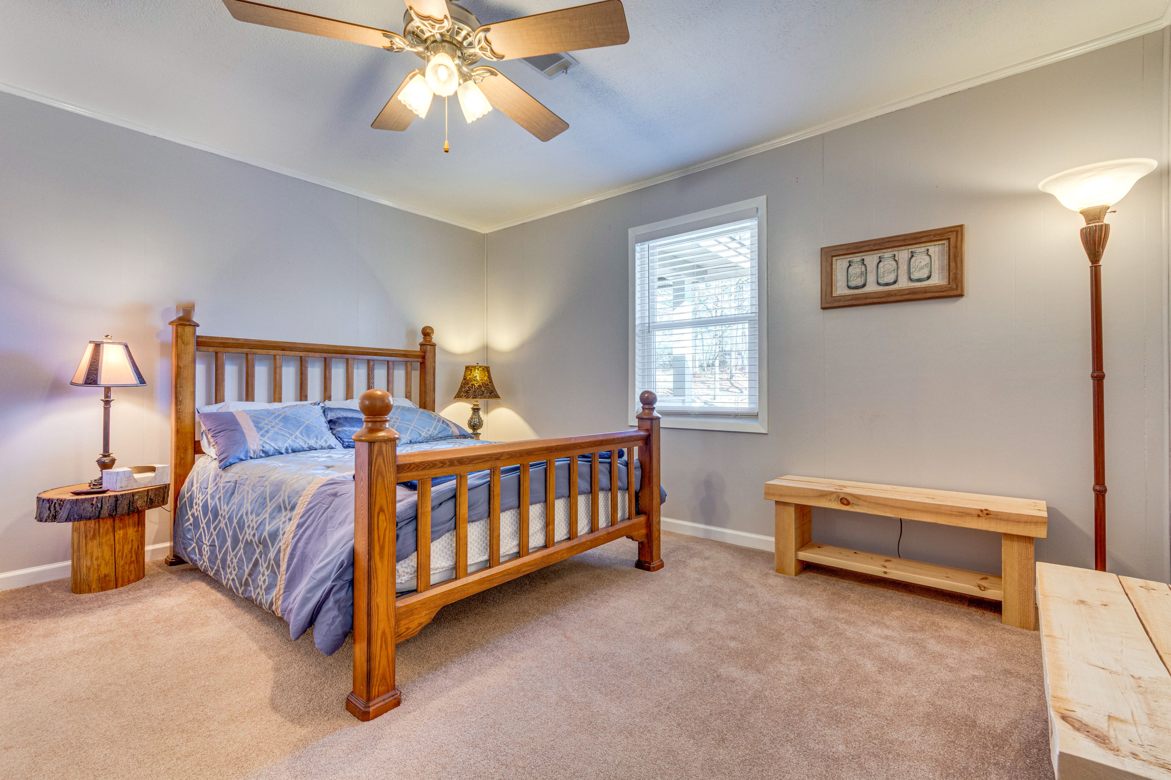 Bedroom 2 | Queen Bed