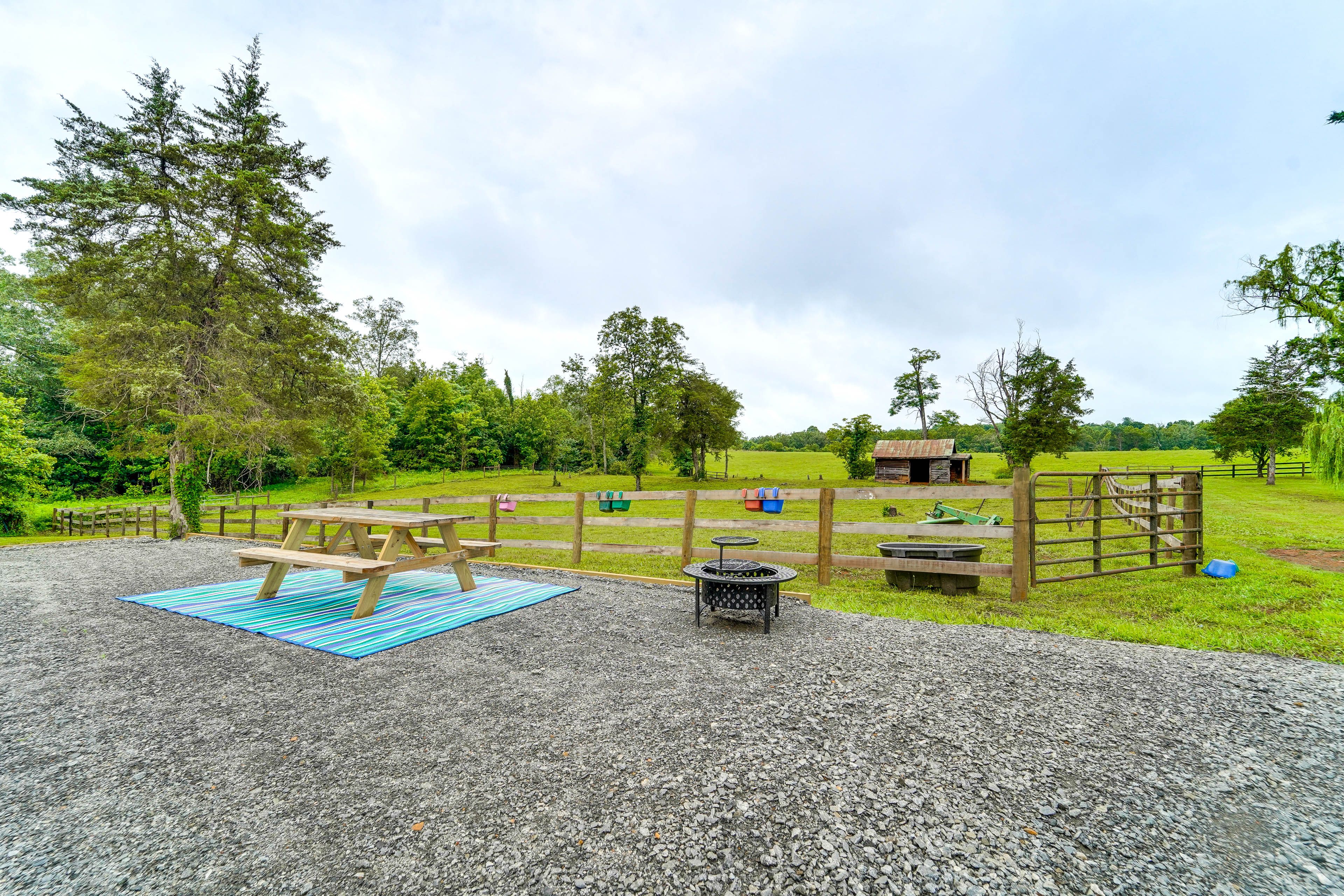 Spacious Yard | Wood-Burning Fire Pit | Pasture Views