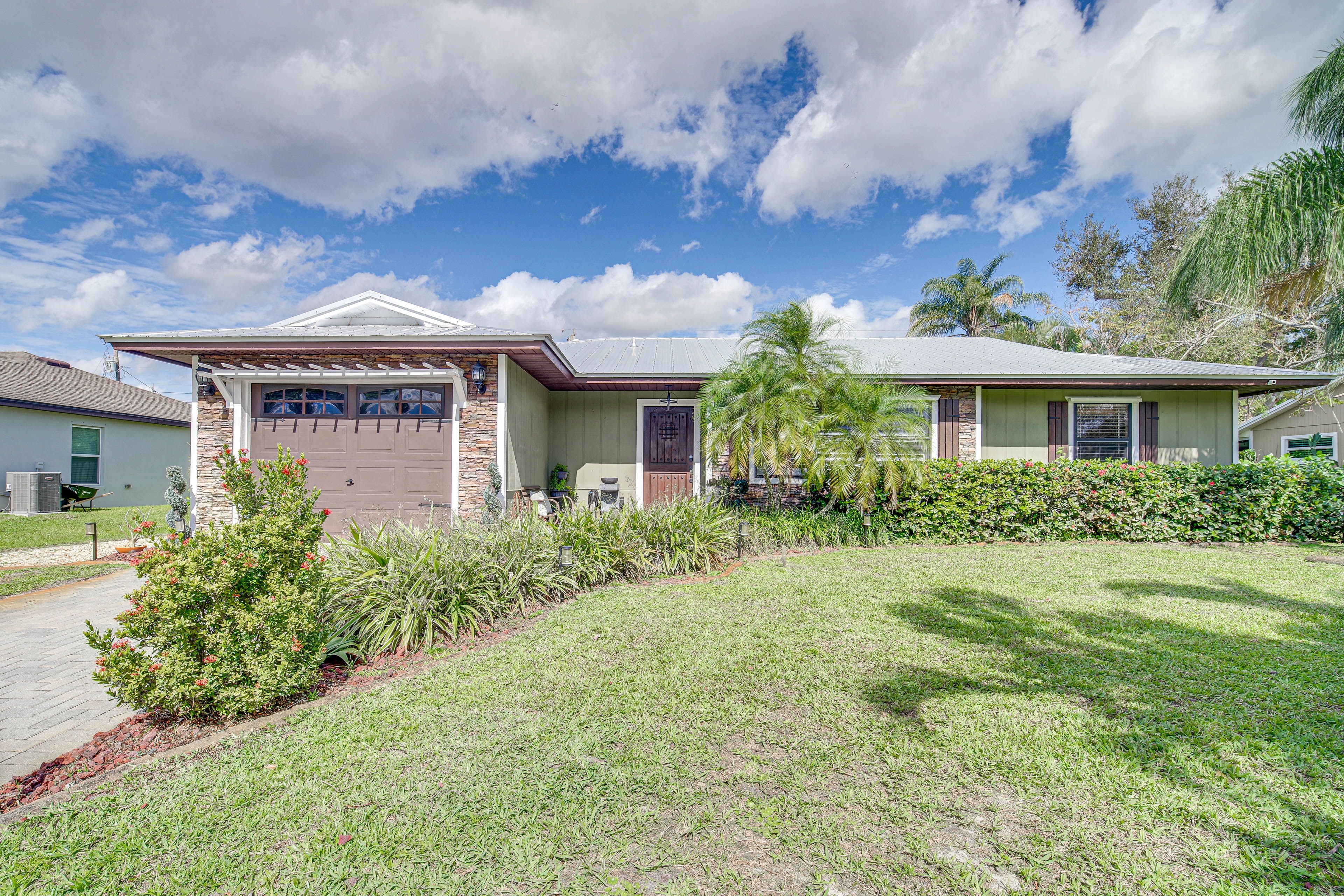 Property Exterior | Keyless Entry