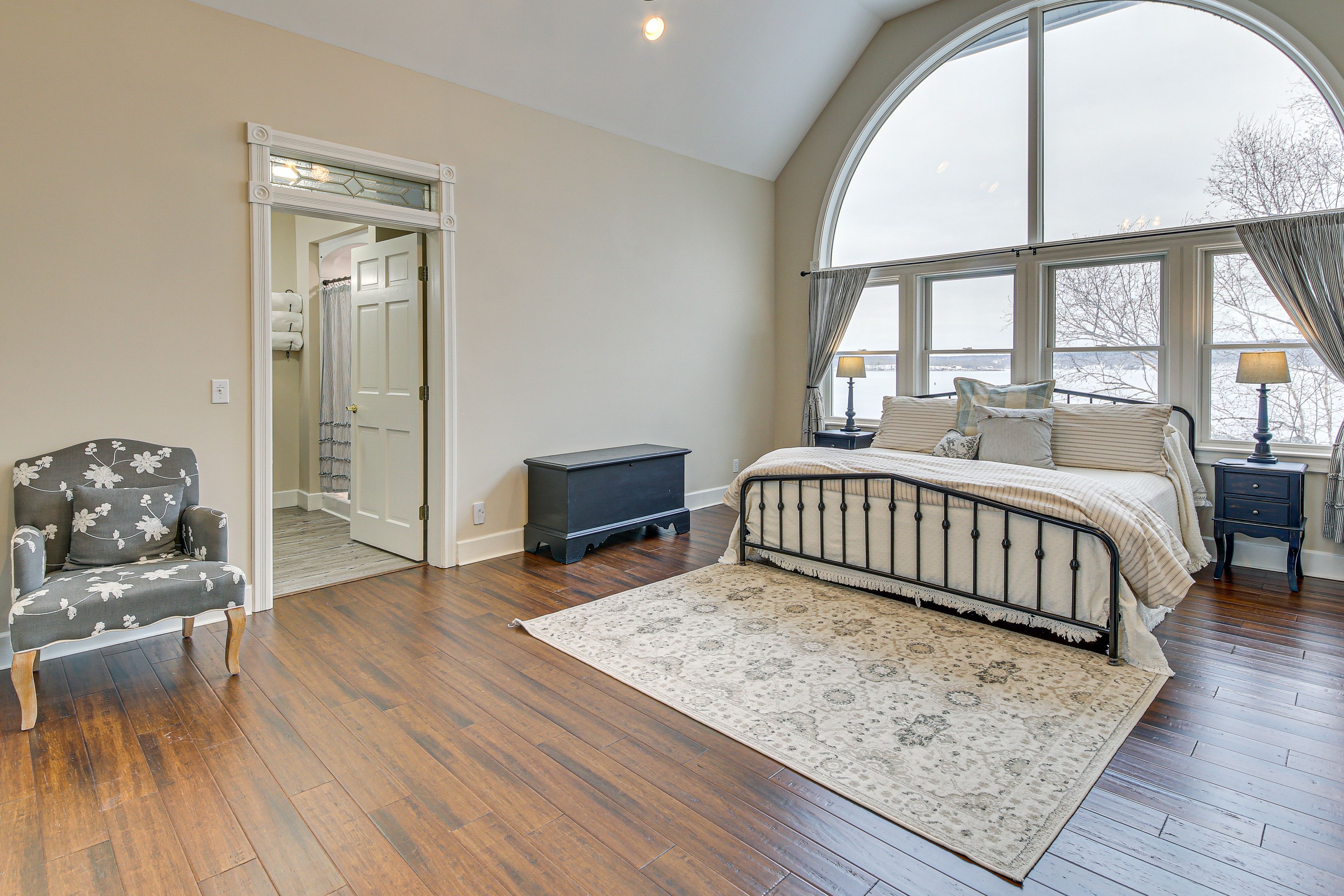 Bedroom 5 | King Bed | 3rd Floor | Gas Fireplace | En-Suite Bathroom