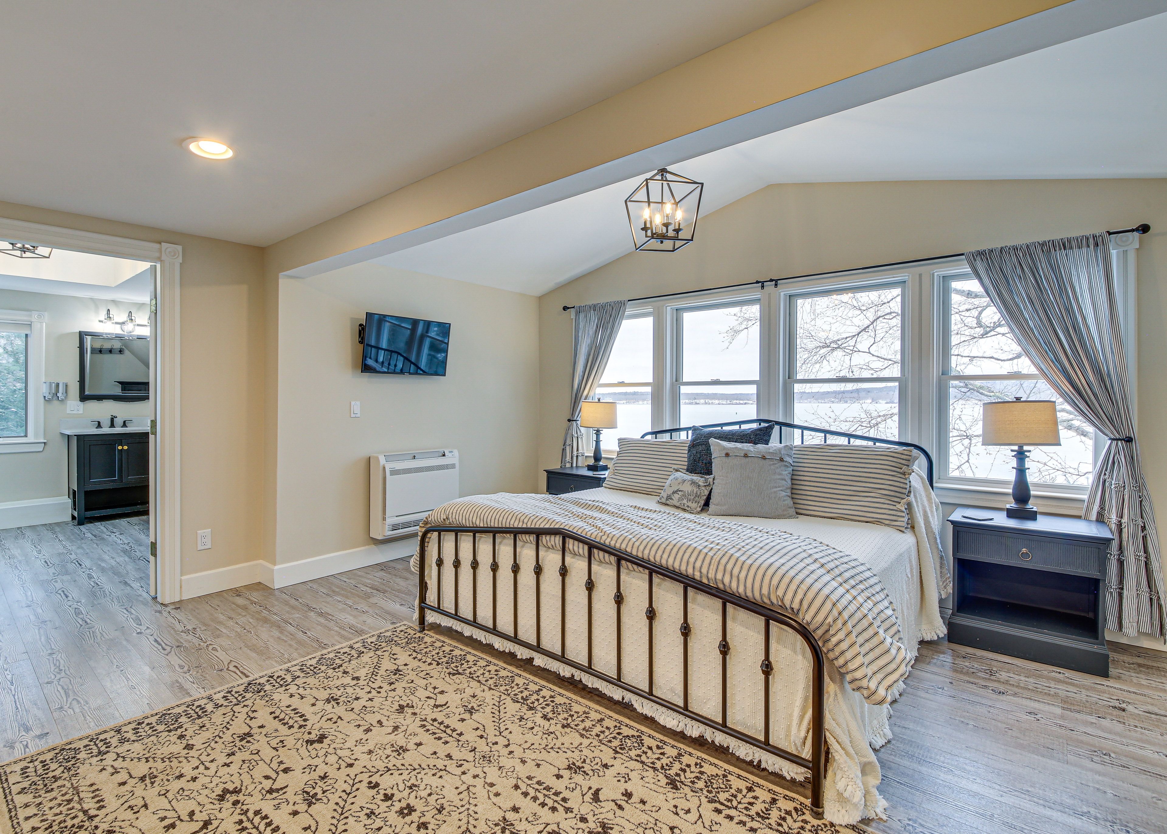 Bedroom 2 | King Bed | 2nd Floor | En-Suite Bathroom