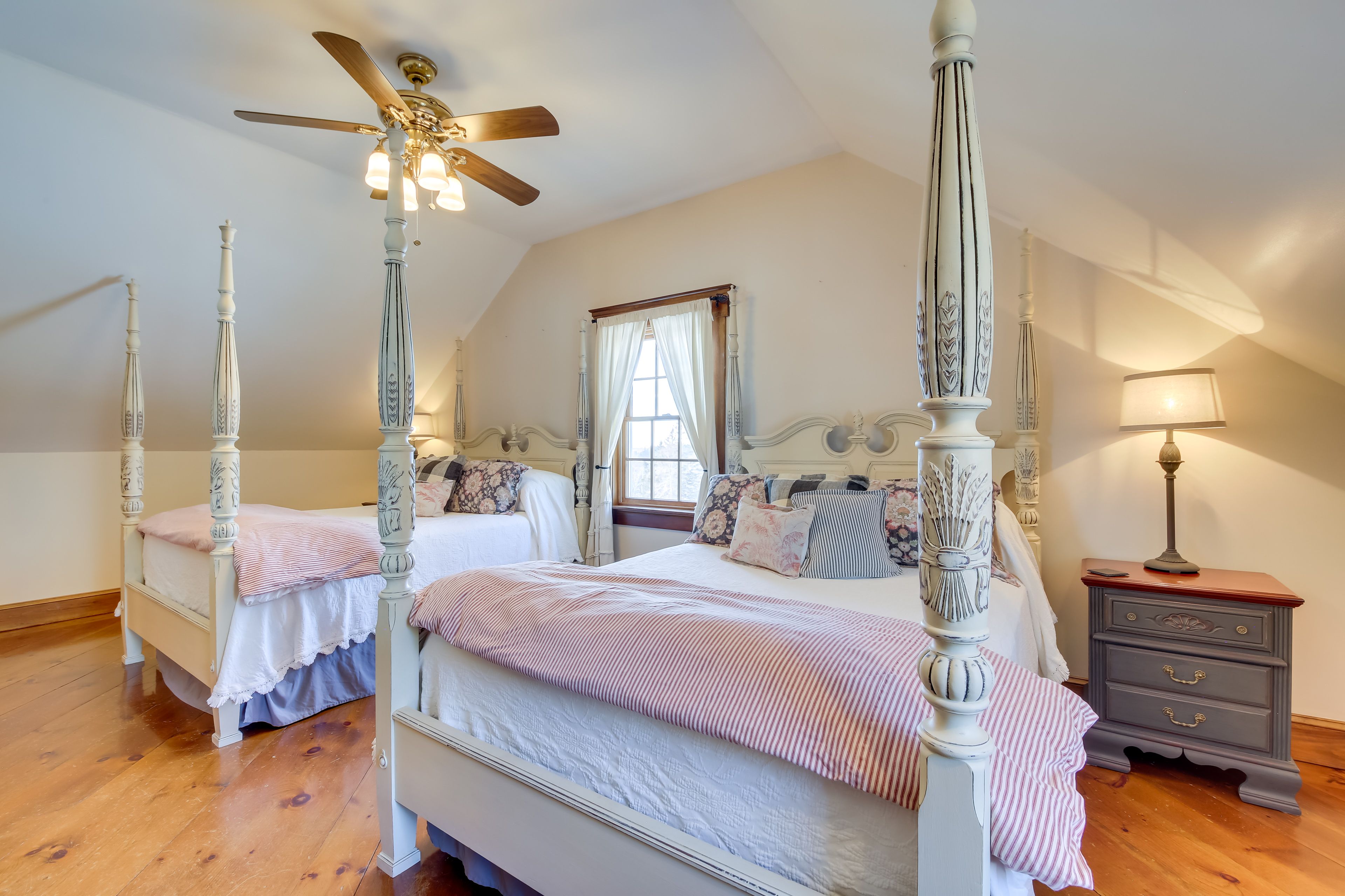 Bedroom 10 | 2 Queen Beds | 2nd Floor