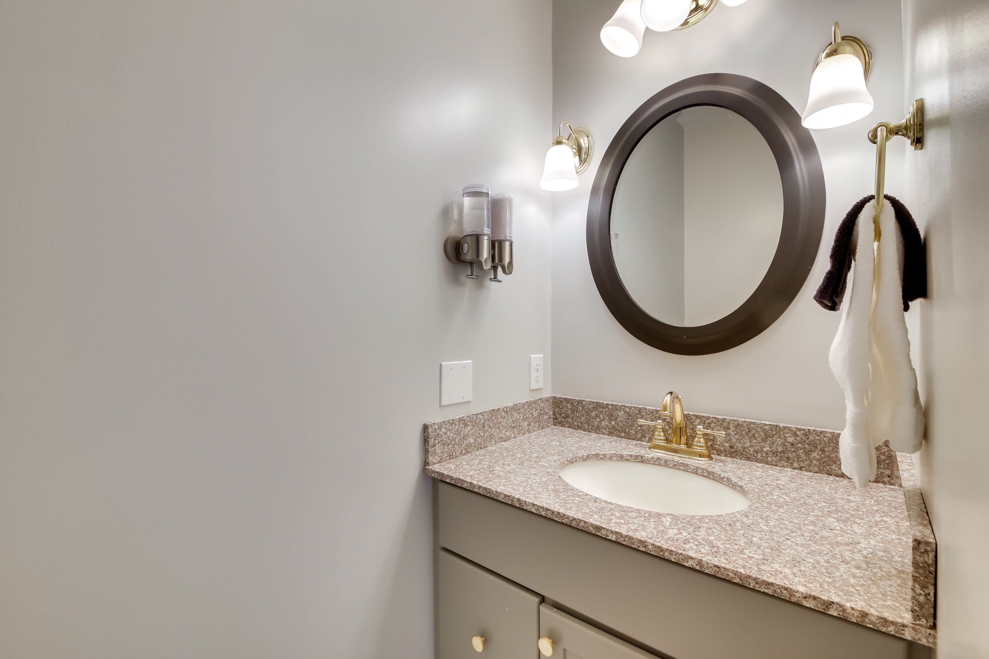 En-Suite Bathroom | Walk-In Shower | 1st Floor