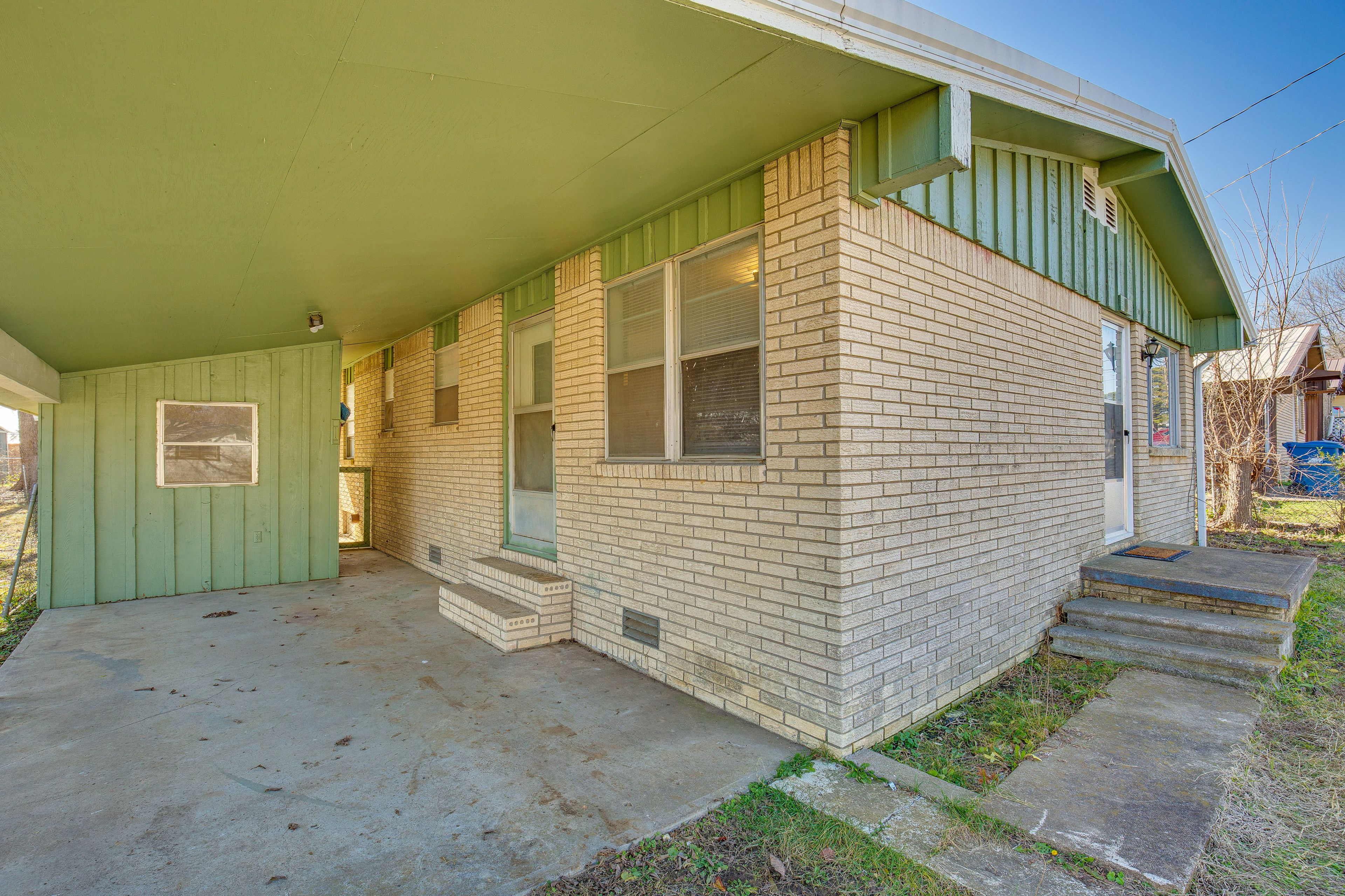 Parking | Carport (1 Vehicle) | Driveway (2 Vehicles) | Trailer Parking