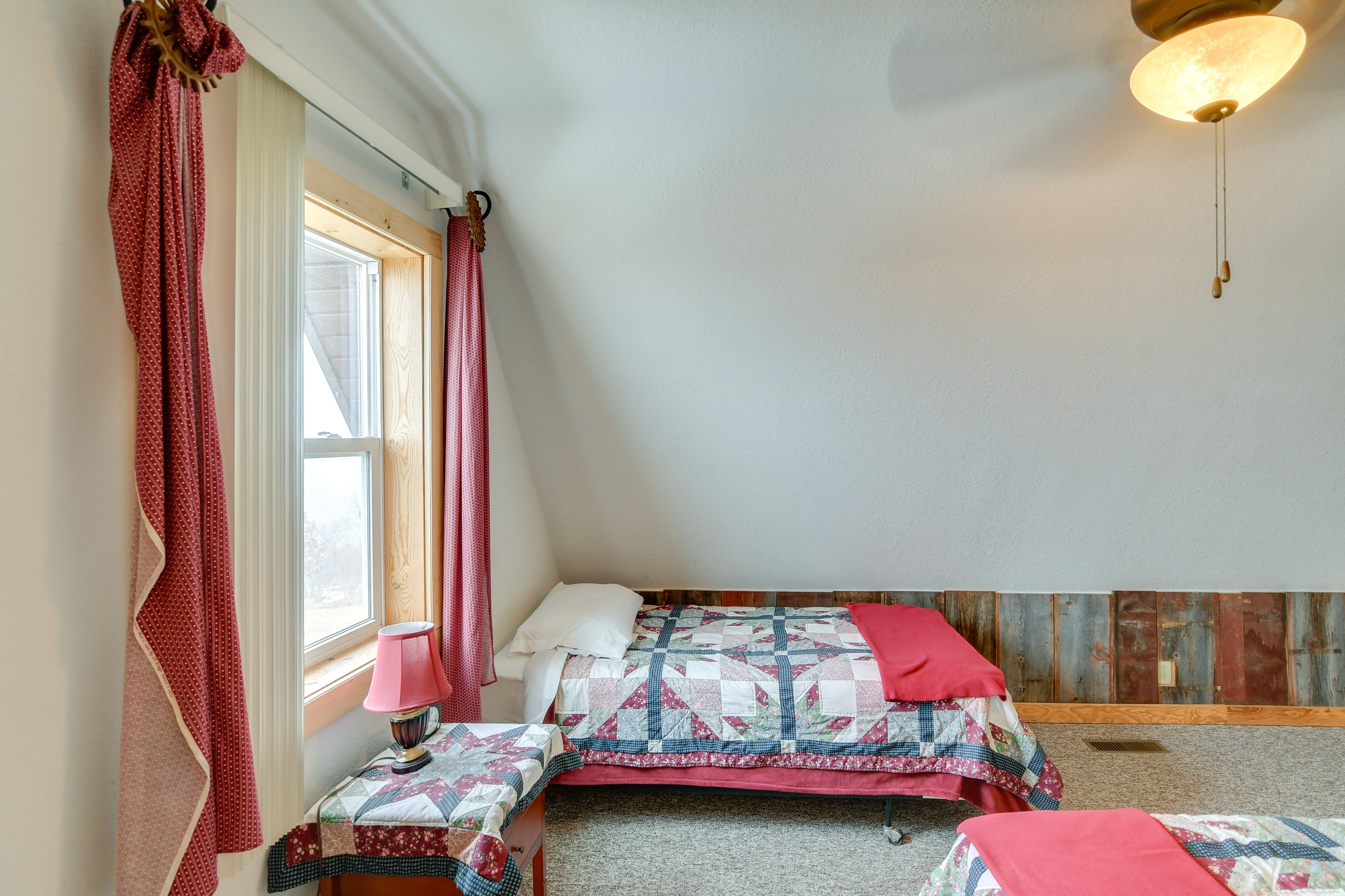 Bedroom 3 | Upper Level | 2 Twin Beds