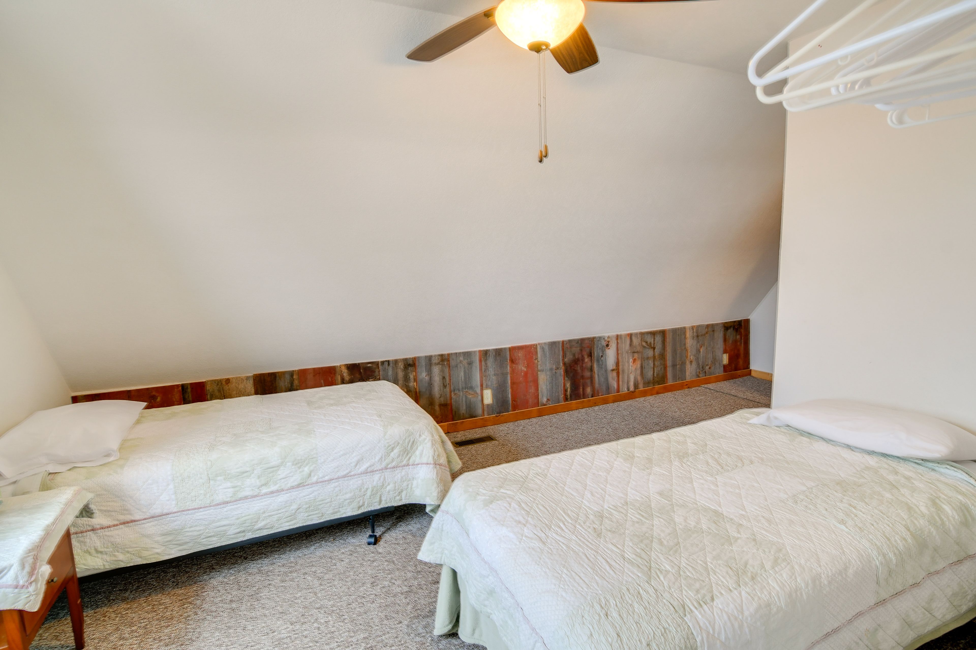 Bedroom 5 | Upper Level | 2 Twin Beds
