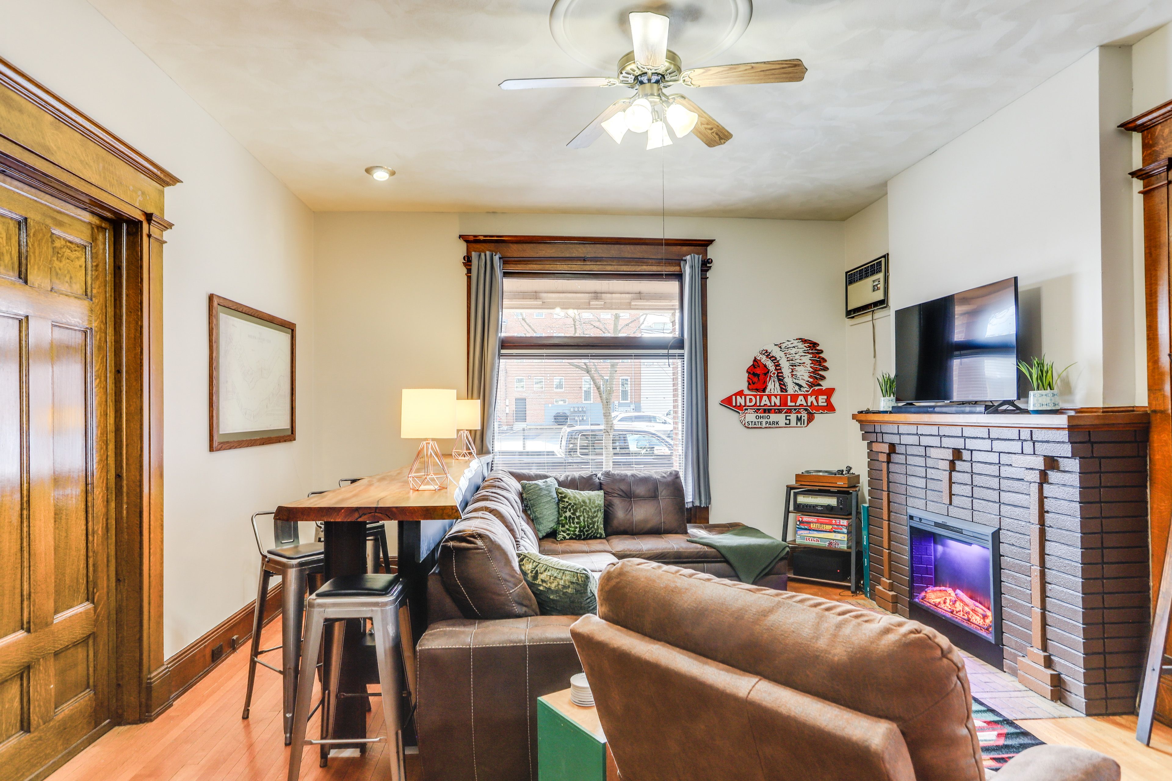 Living Room | Central Heating | Electric Fireplace