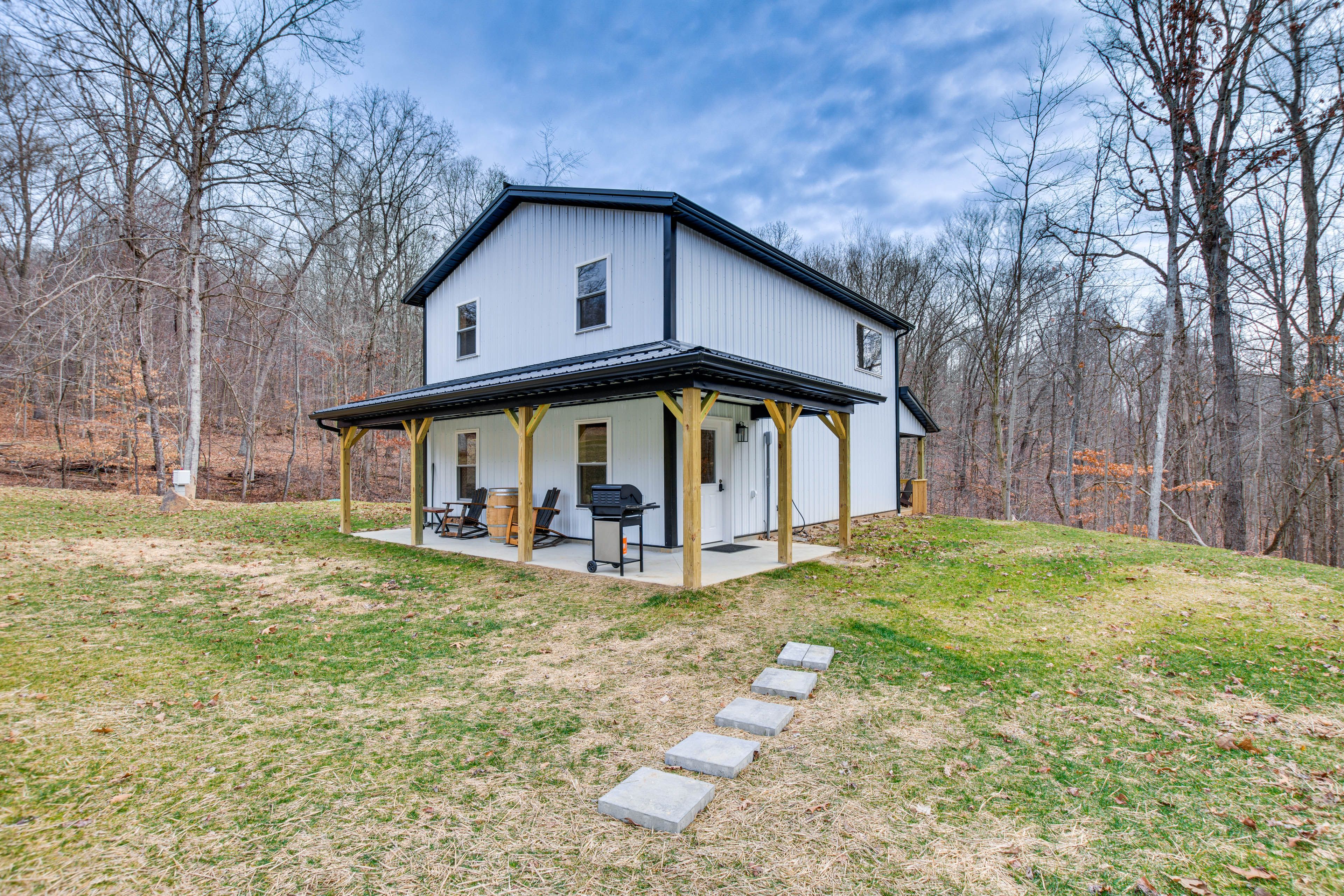 Salineville Vacation Rental | 2BR | 2BA | Step-Free Entry | 1,200 Sq Ft