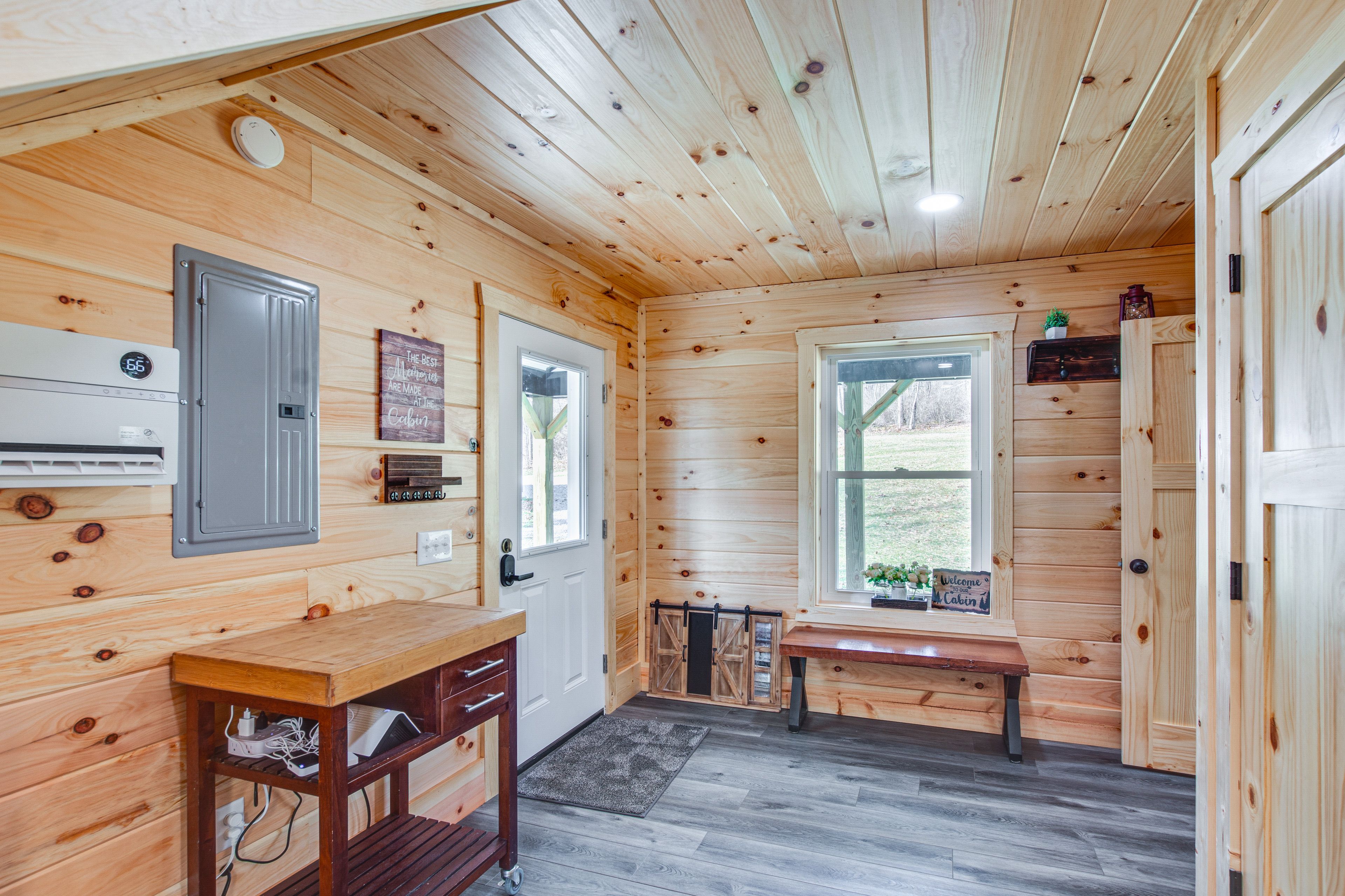 Entry | 1st Floor