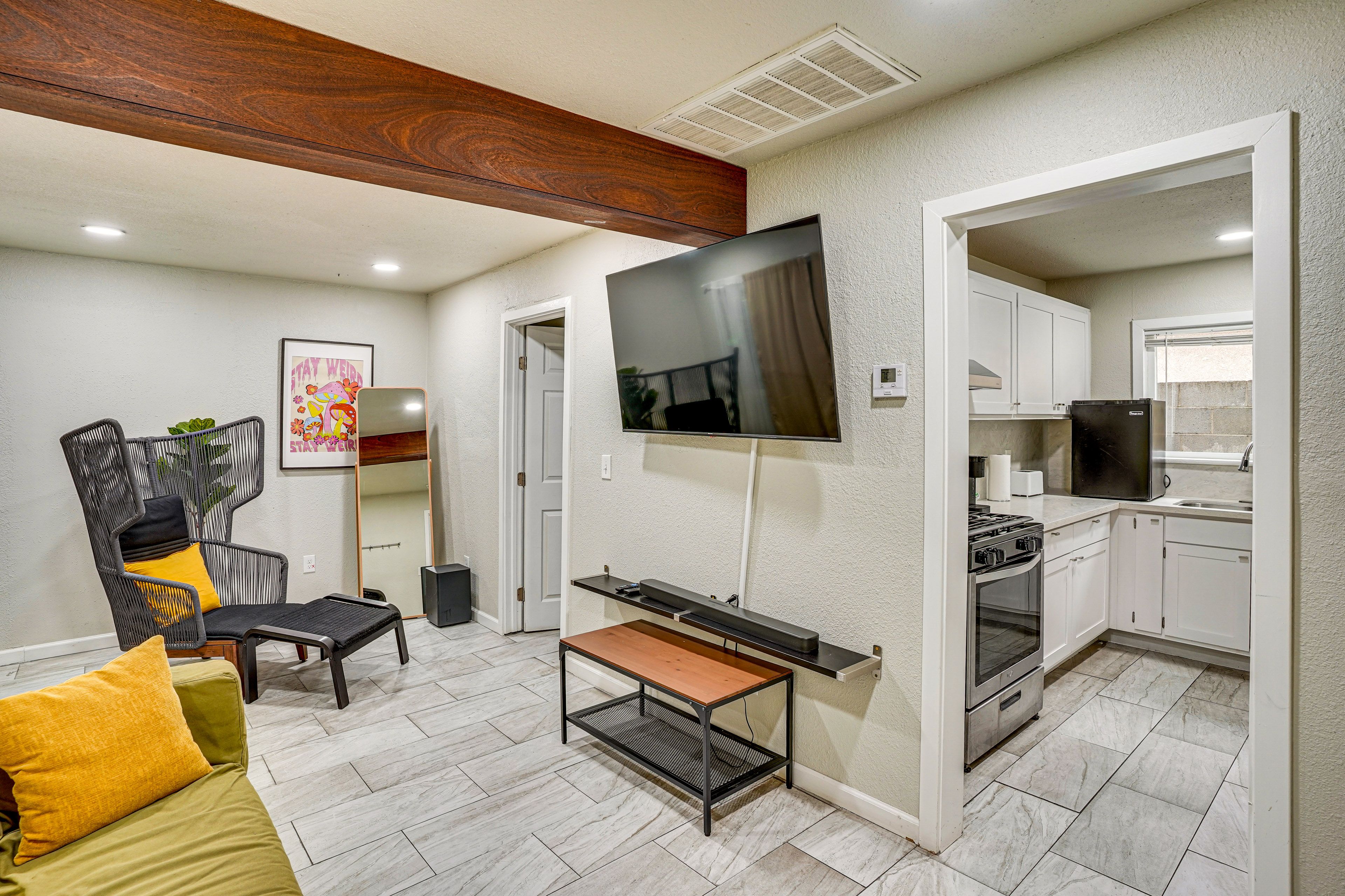 Compton Vacation Rental | 2BR | 1BA | Step-Free Access | 500 Sq Ft