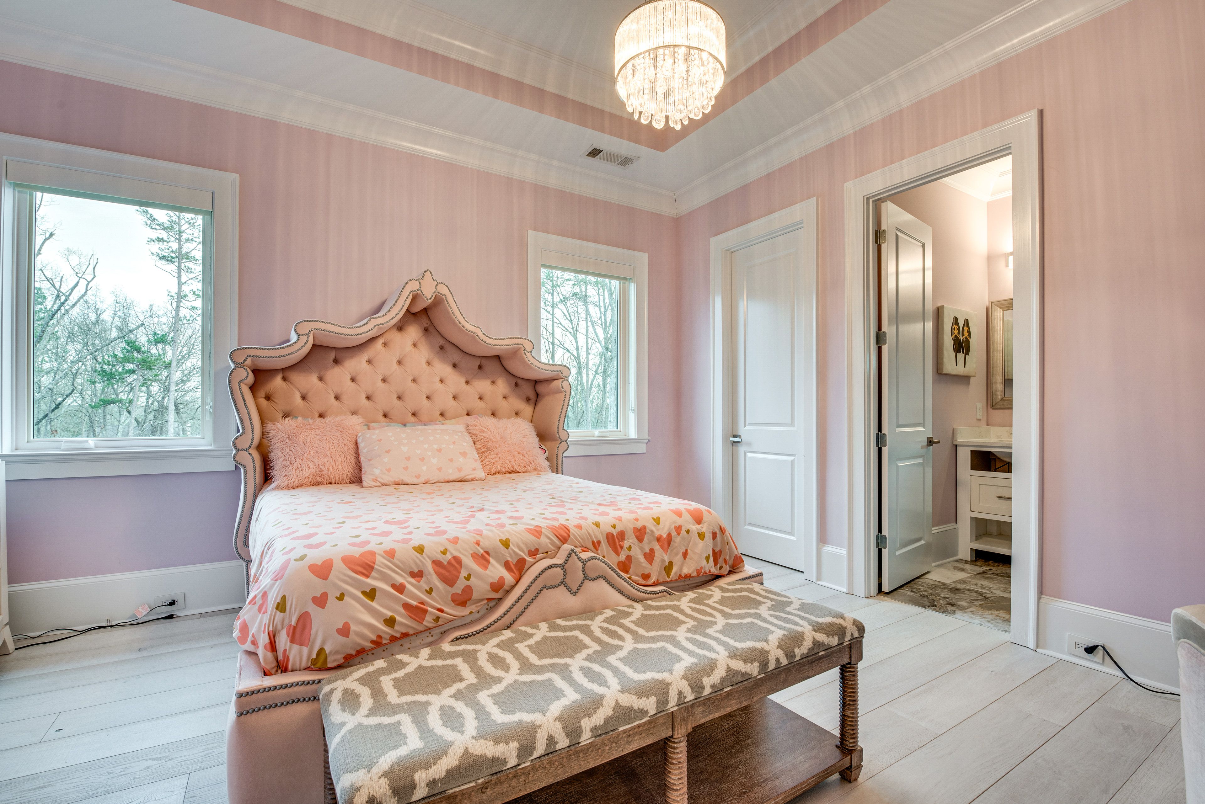 Bedroom 5 | Queen Bed | 2nd Floor