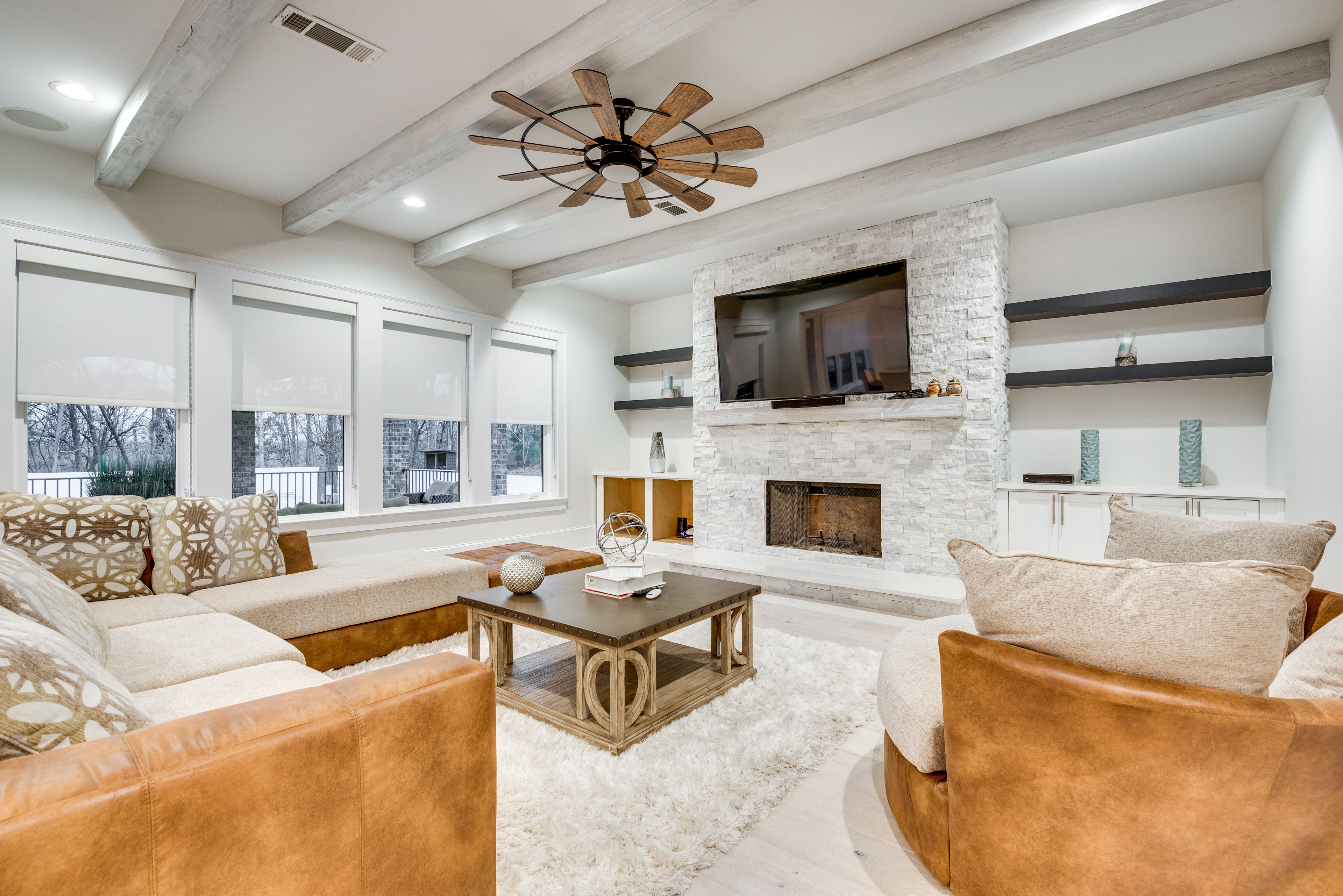 Living Room | 1st Floor | Smart TV