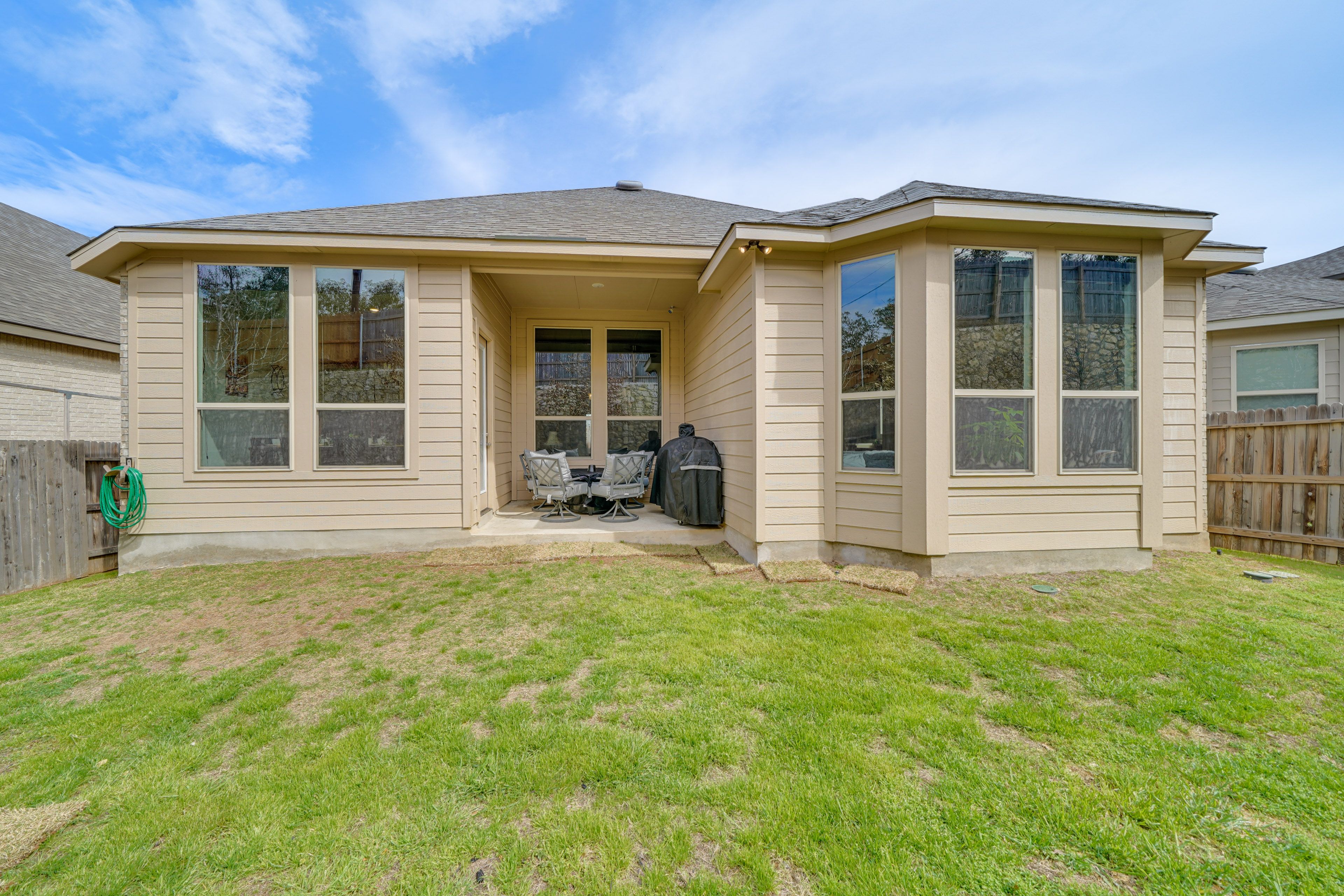 Patio | Grill | Outdoor Dining Area