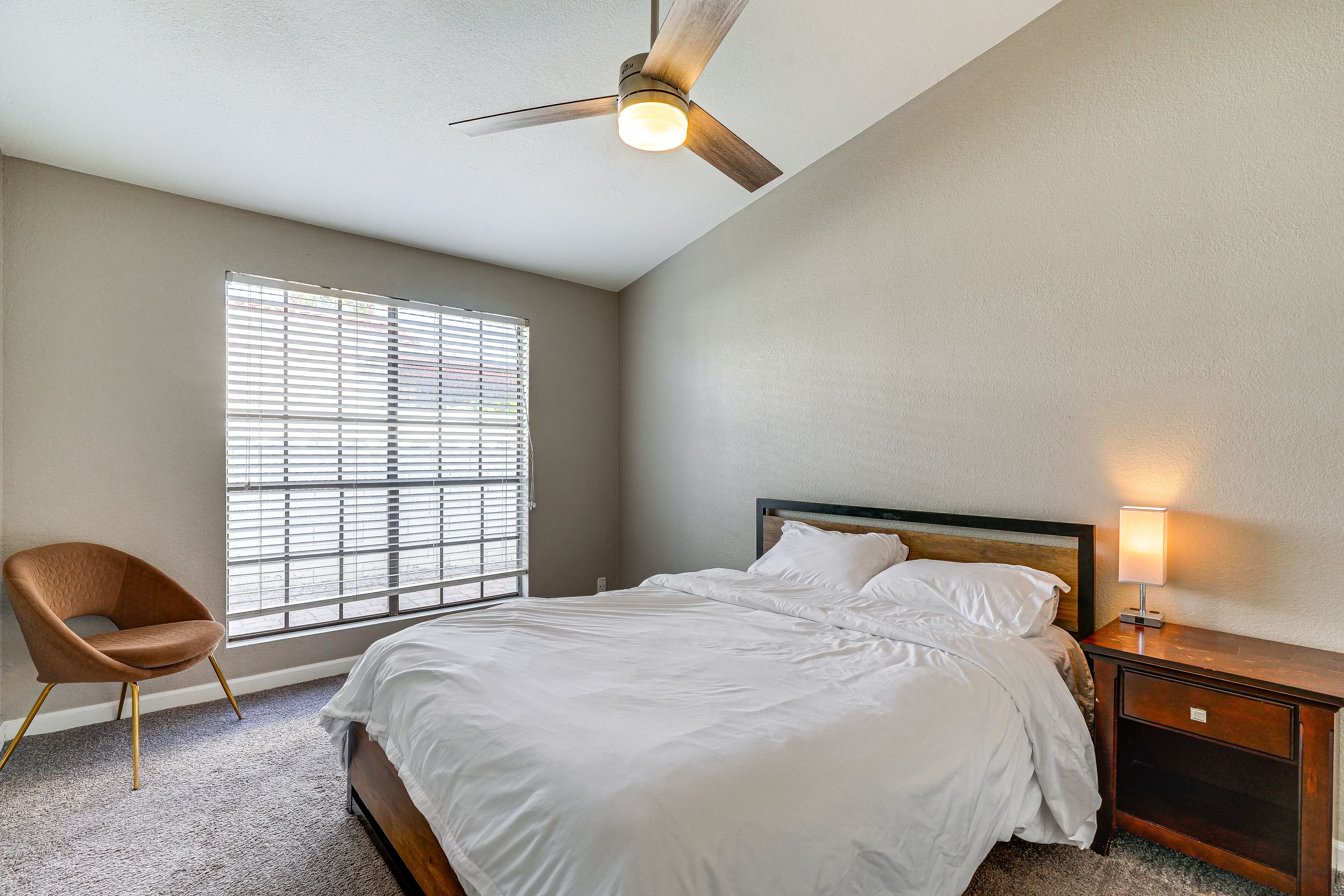 Bedroom 3 | Queen Bed