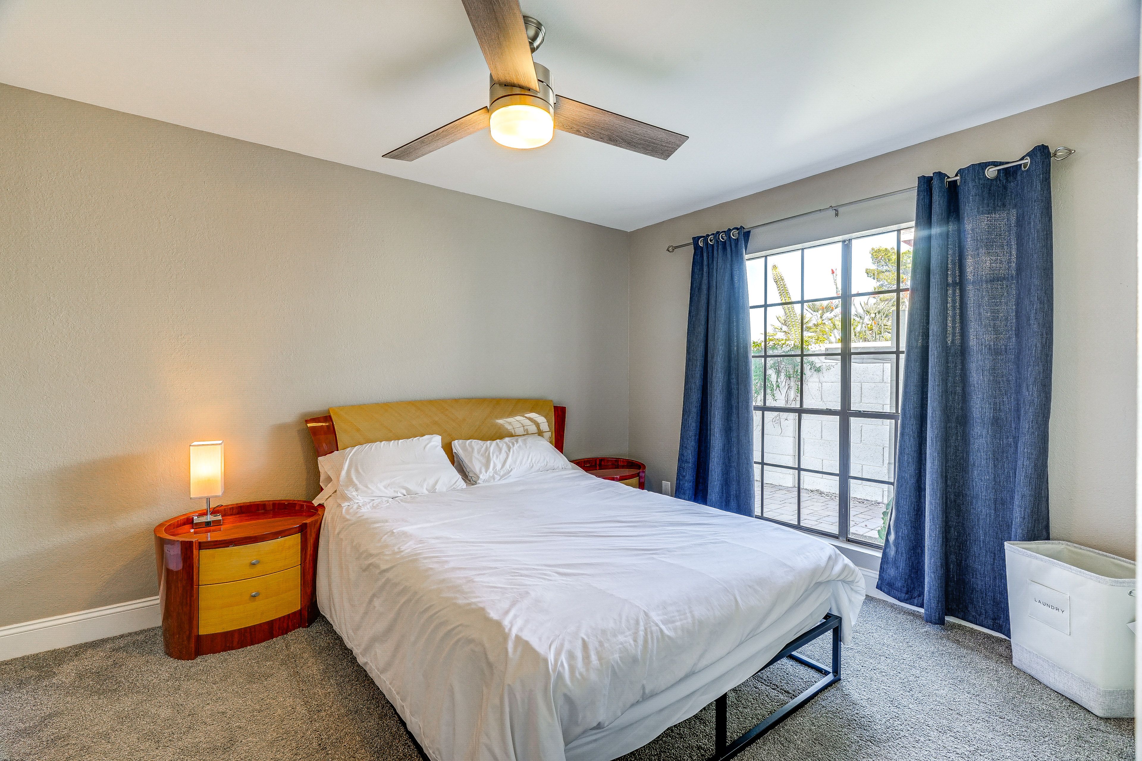 Bedroom 2 | Queen Bed