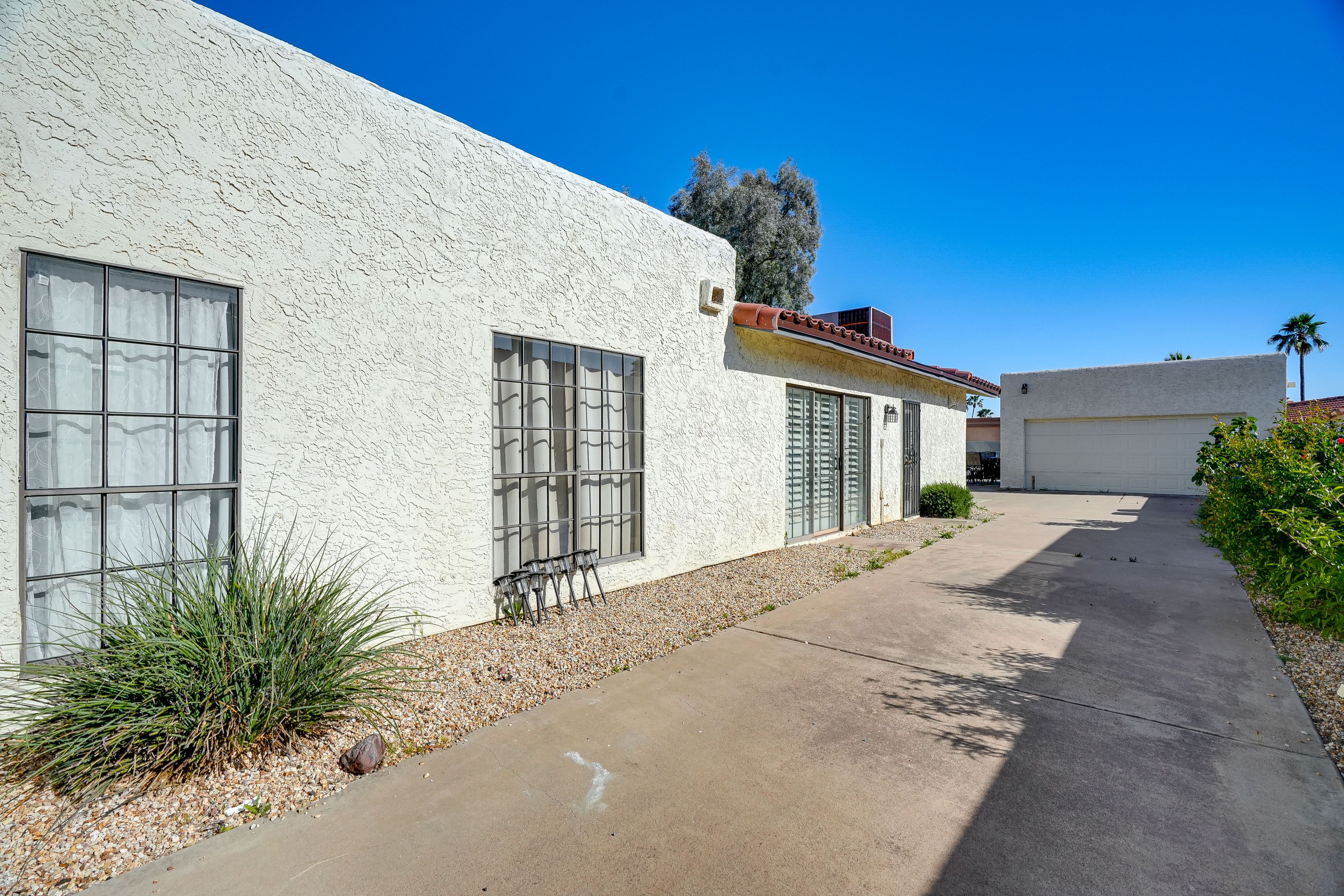 Parking | Garage (2 Vehicles) | Driveway (3 Vehicles) | RV/Trailer Parking