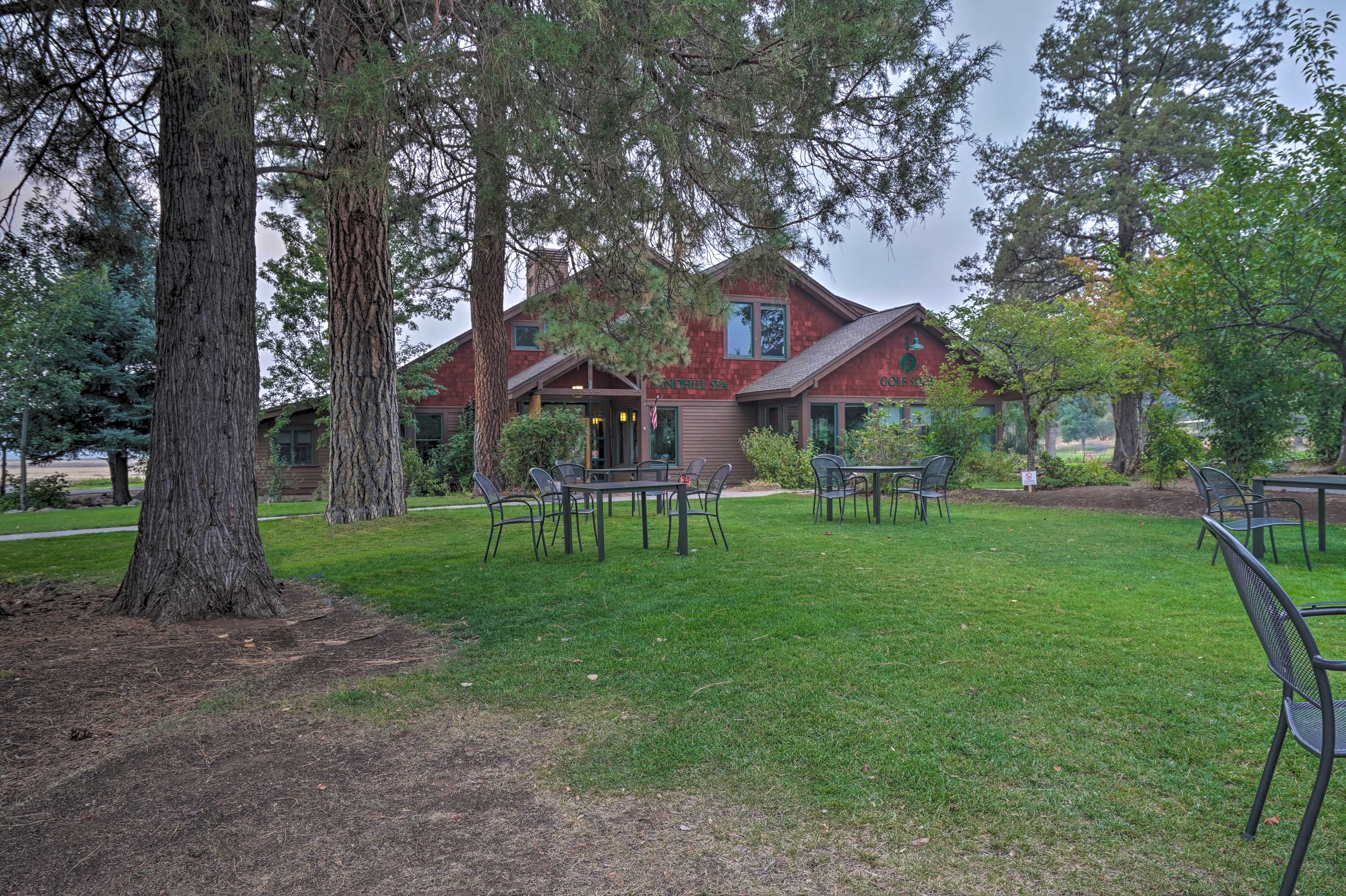 Outdoor Dining Area