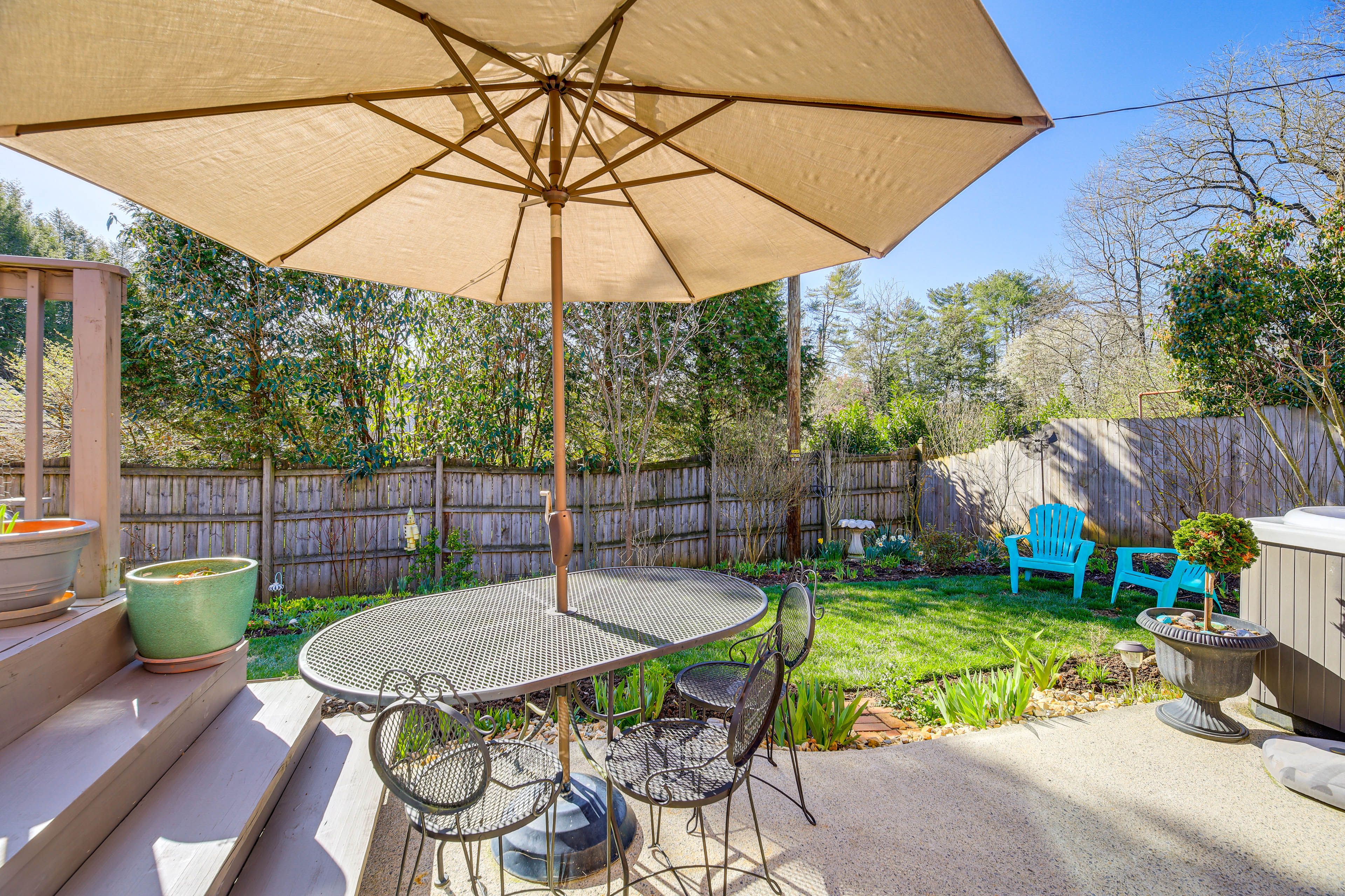 Outdoor Dining Area
