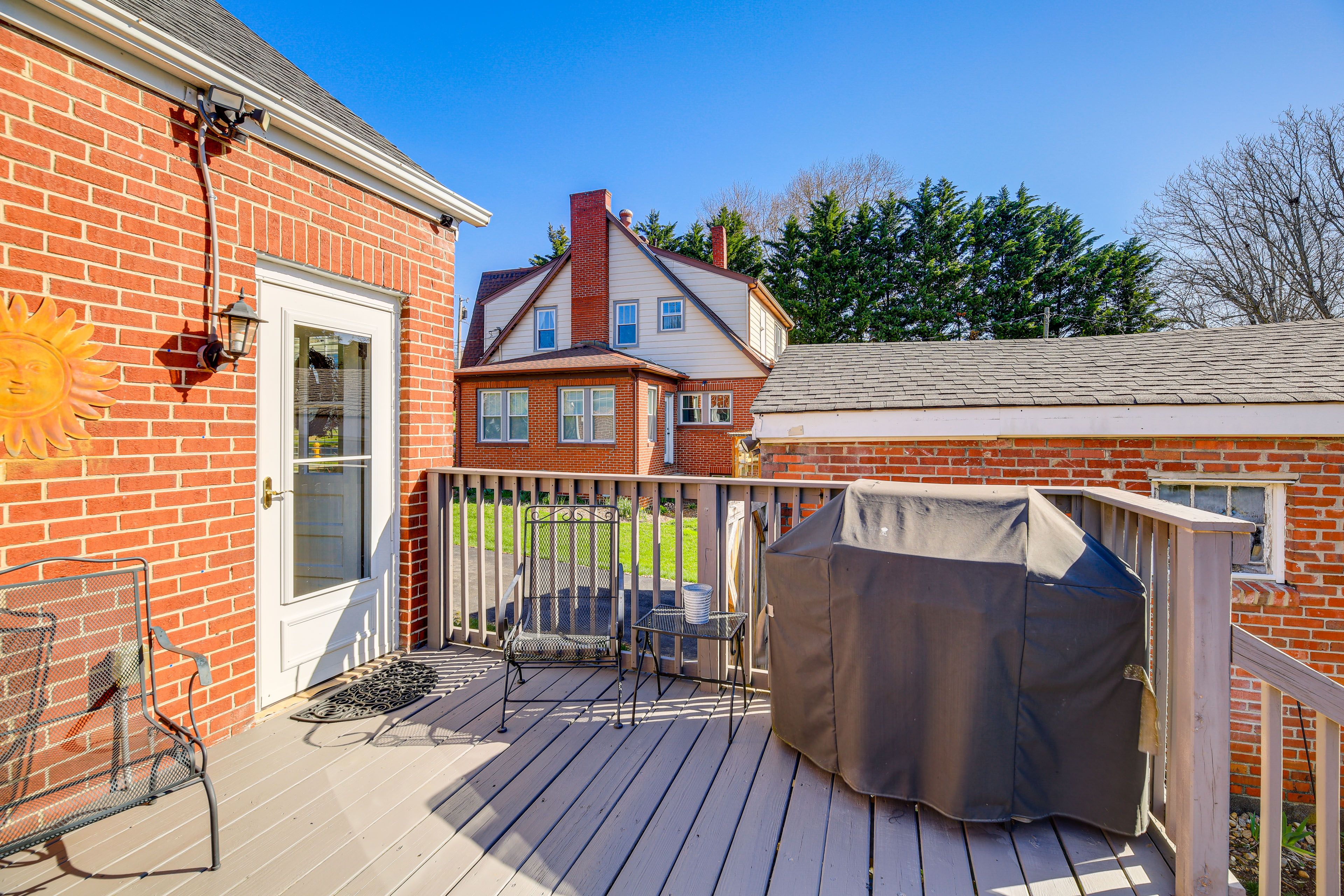 Deck | Gas Grill