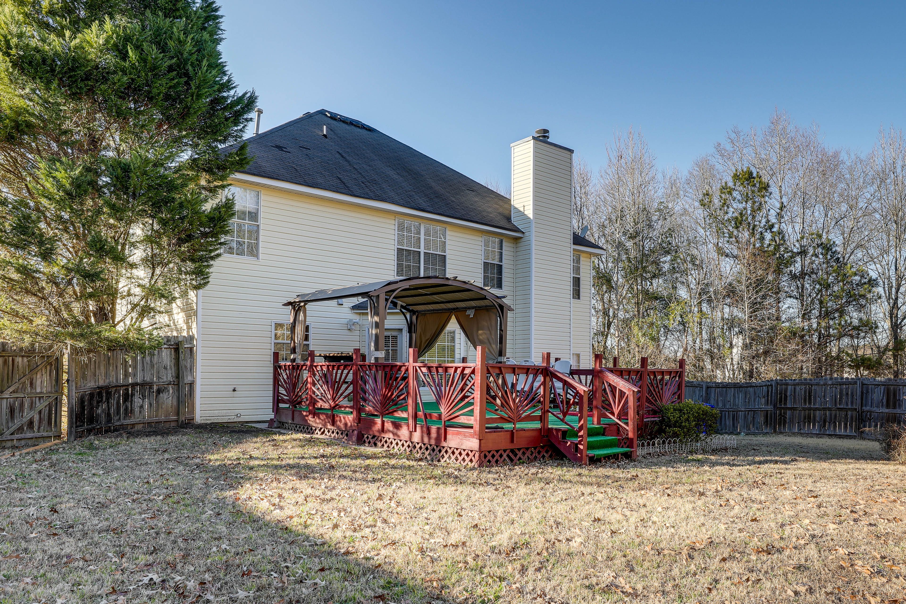 Deck | Pergola | Fenced-In Yard