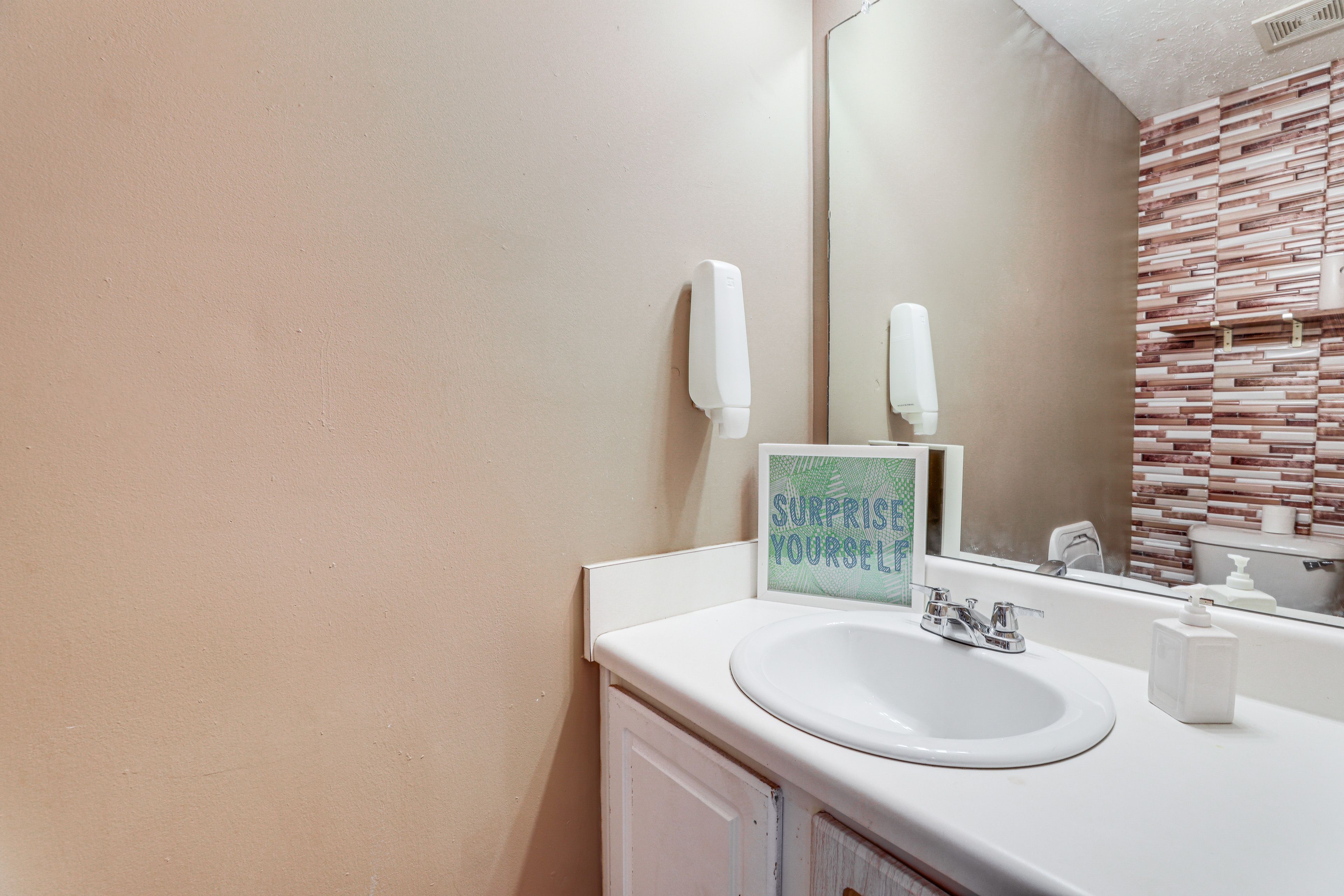 Half Bathroom | 1st Floor