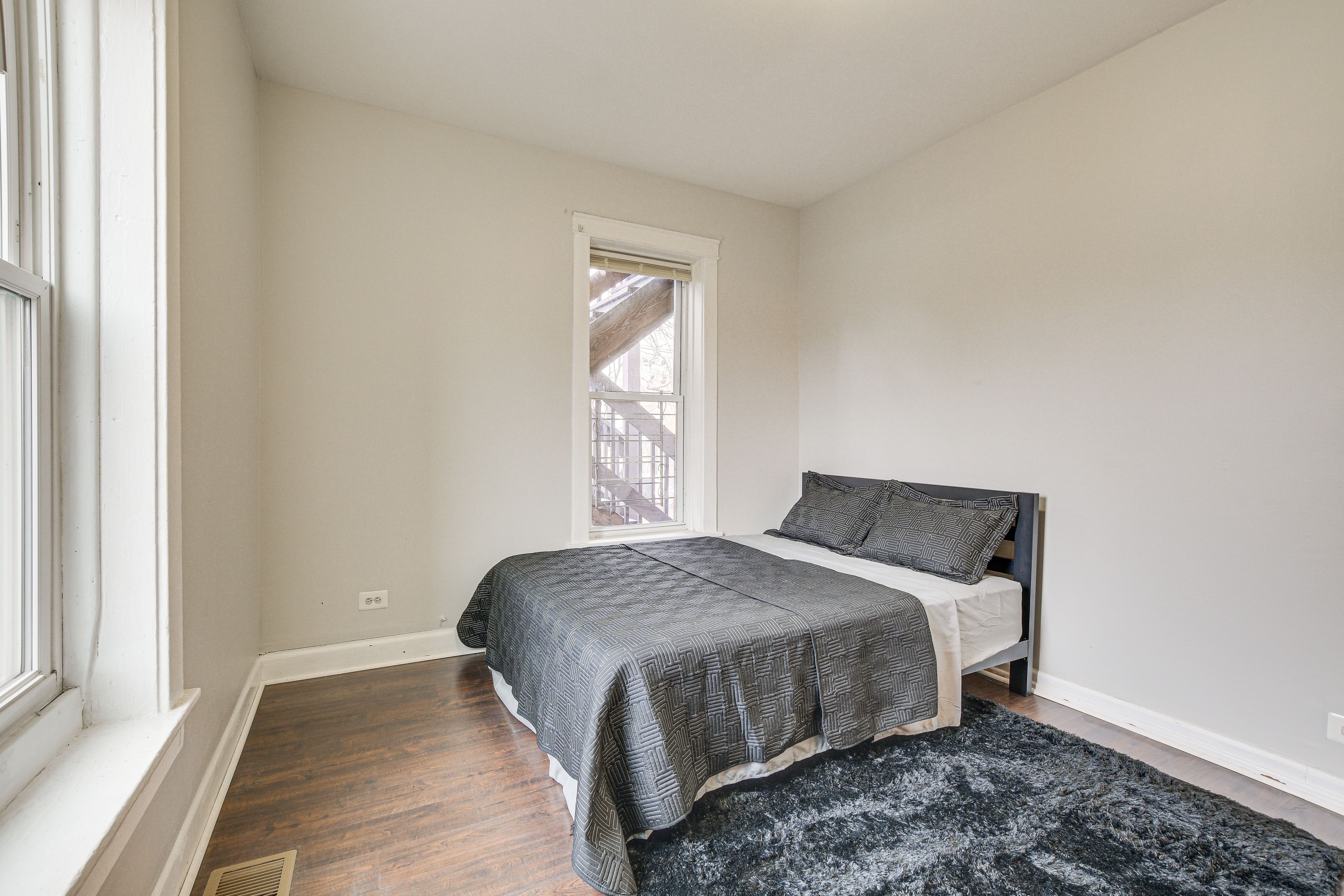 Bedroom 1 | Queen Bed | Linens Provided