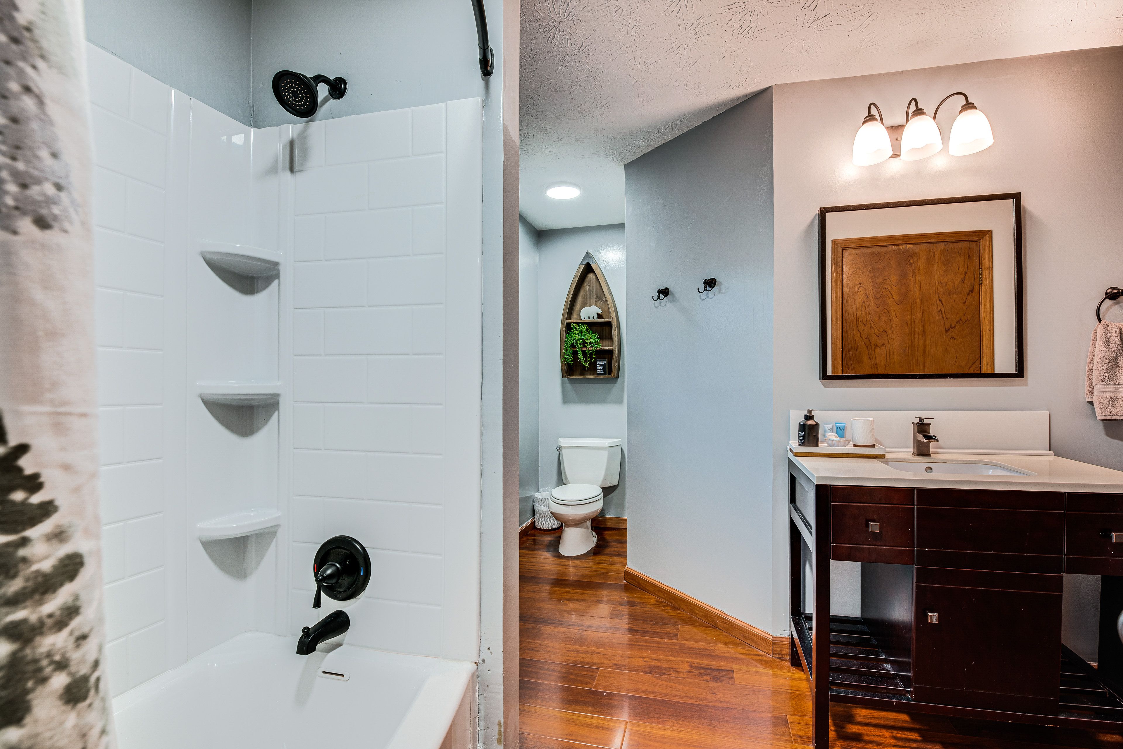 En-Suite Bathroom | 1st Floor