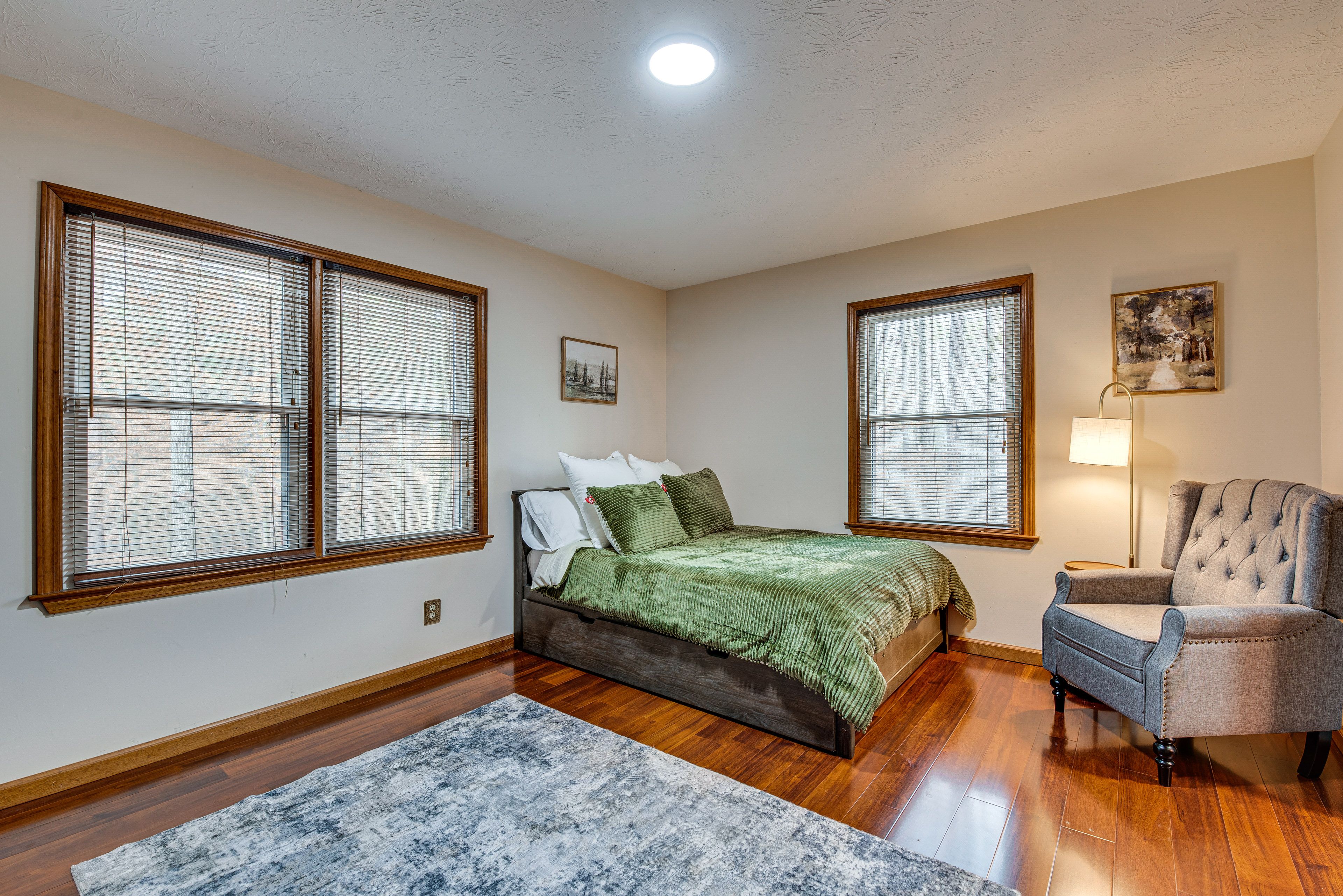 Bedroom 4 | Full Bed w/ Twin Trundle Bed | 1st Floor | En-Suite Bathroom