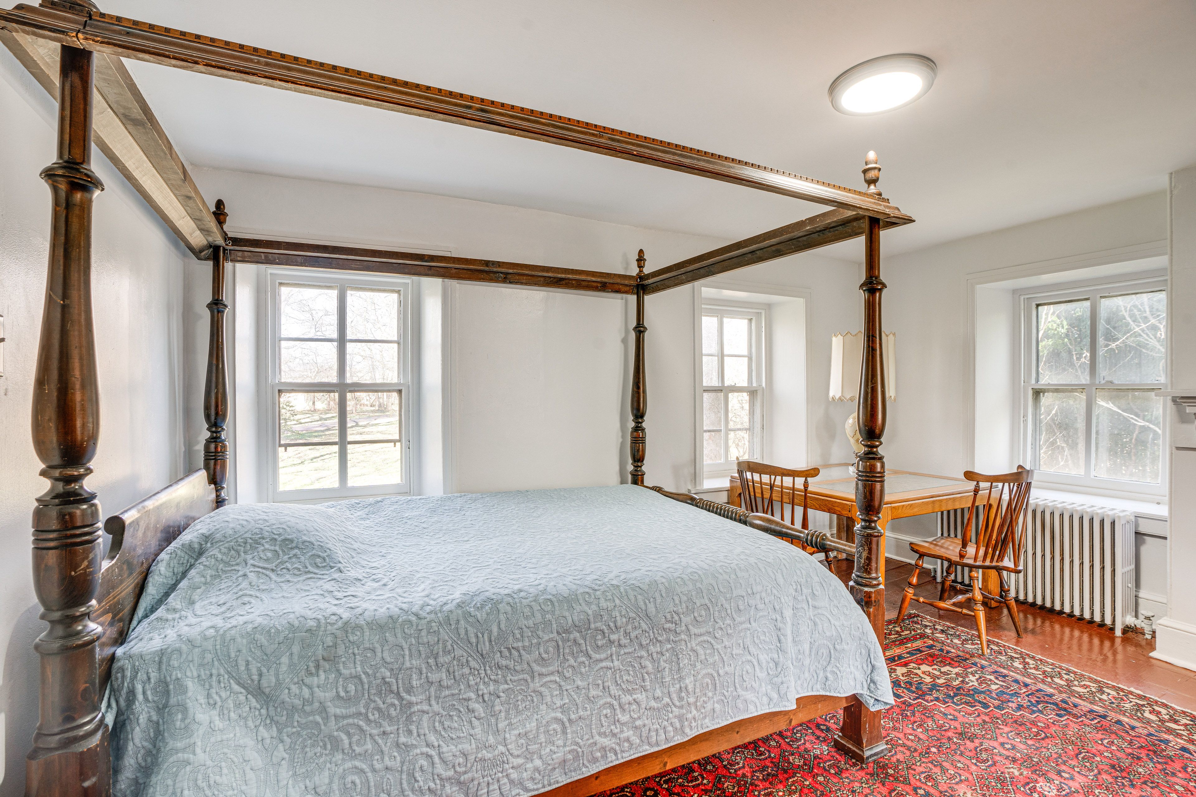 Bedroom 2 | 2nd Floor | Queen Bed